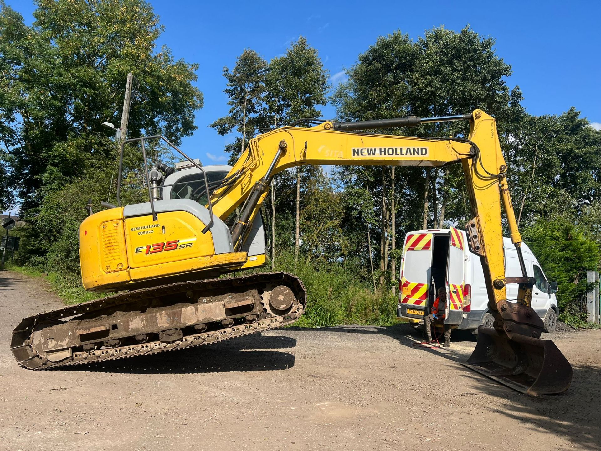 New Holland E135SR 13 Ton Excavator Digger Hydraulic Quick Hitch *PLUS VAT* - Image 9 of 12