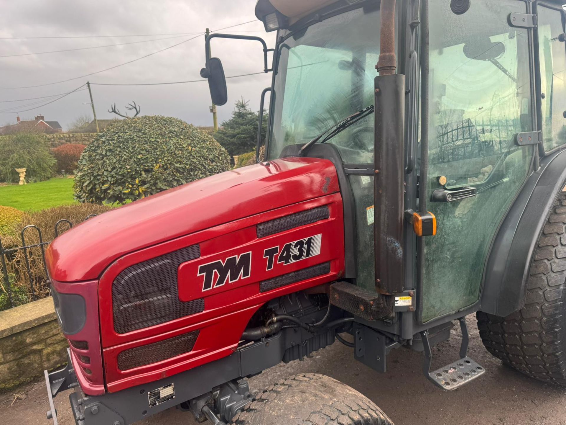 TYM T431 43HP 4WD MID SIZE TRACTOR *PLUS VAT* - Image 7 of 20