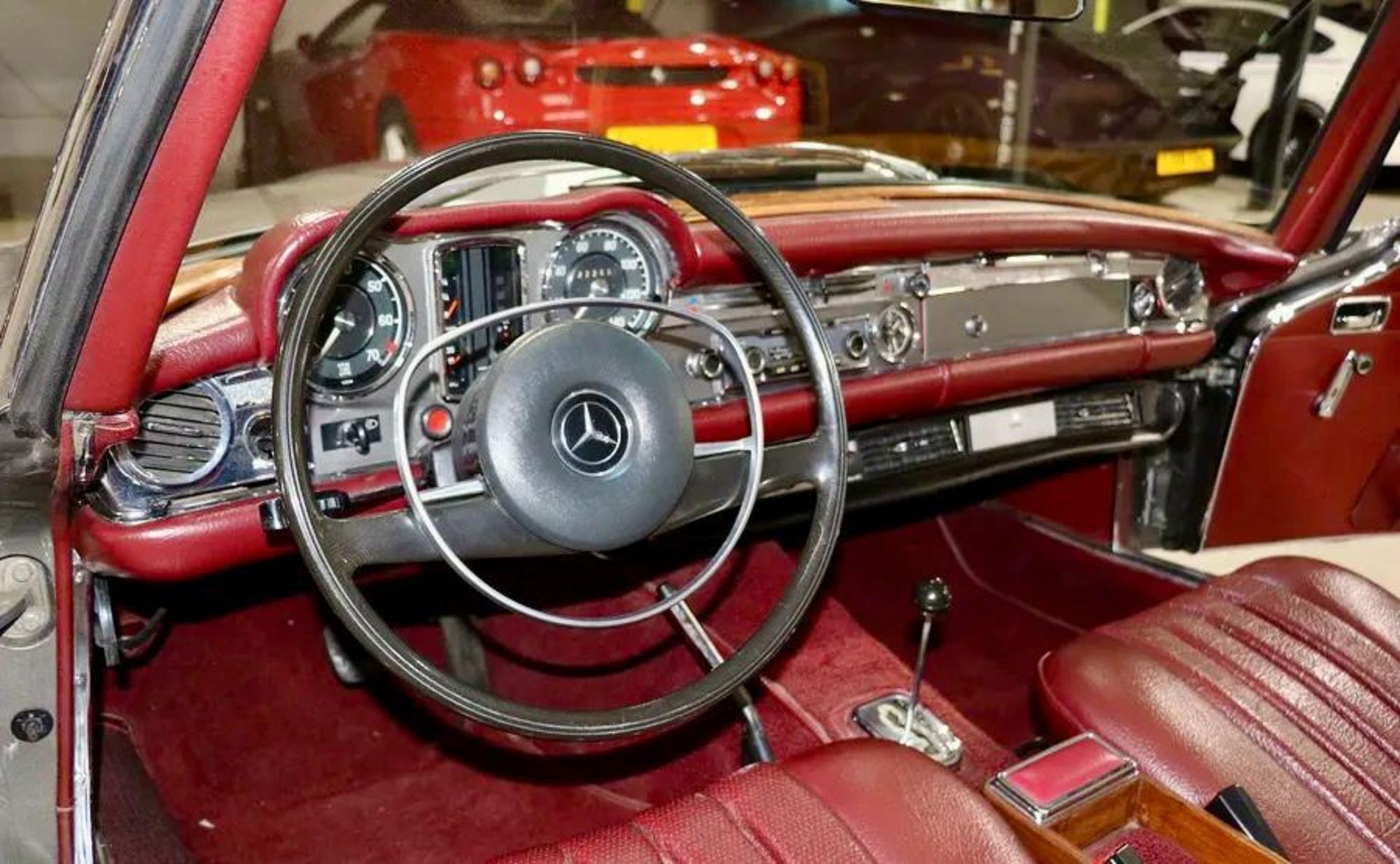 1969 MERCEDES-BENZ 280 SL, LHD MADE IN GERMANY, REGISTERED AND RESTORED IN DUBAI, CAR NOW IN THE UK - Image 12 of 15
