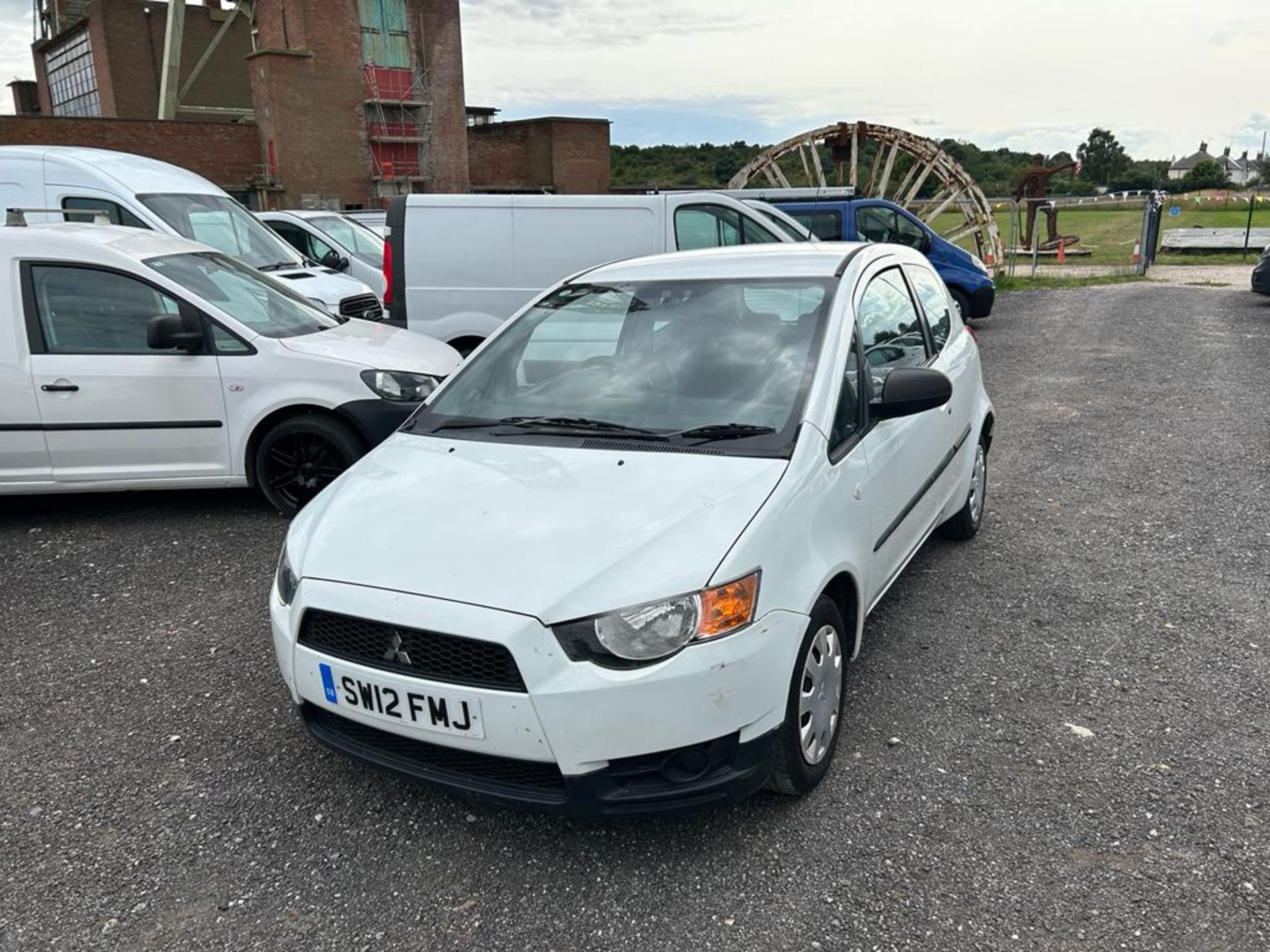 2012 MITSUBISHI COLT CZ1 WHITE HATCHBACK *NO VAT* - Image 2 of 12