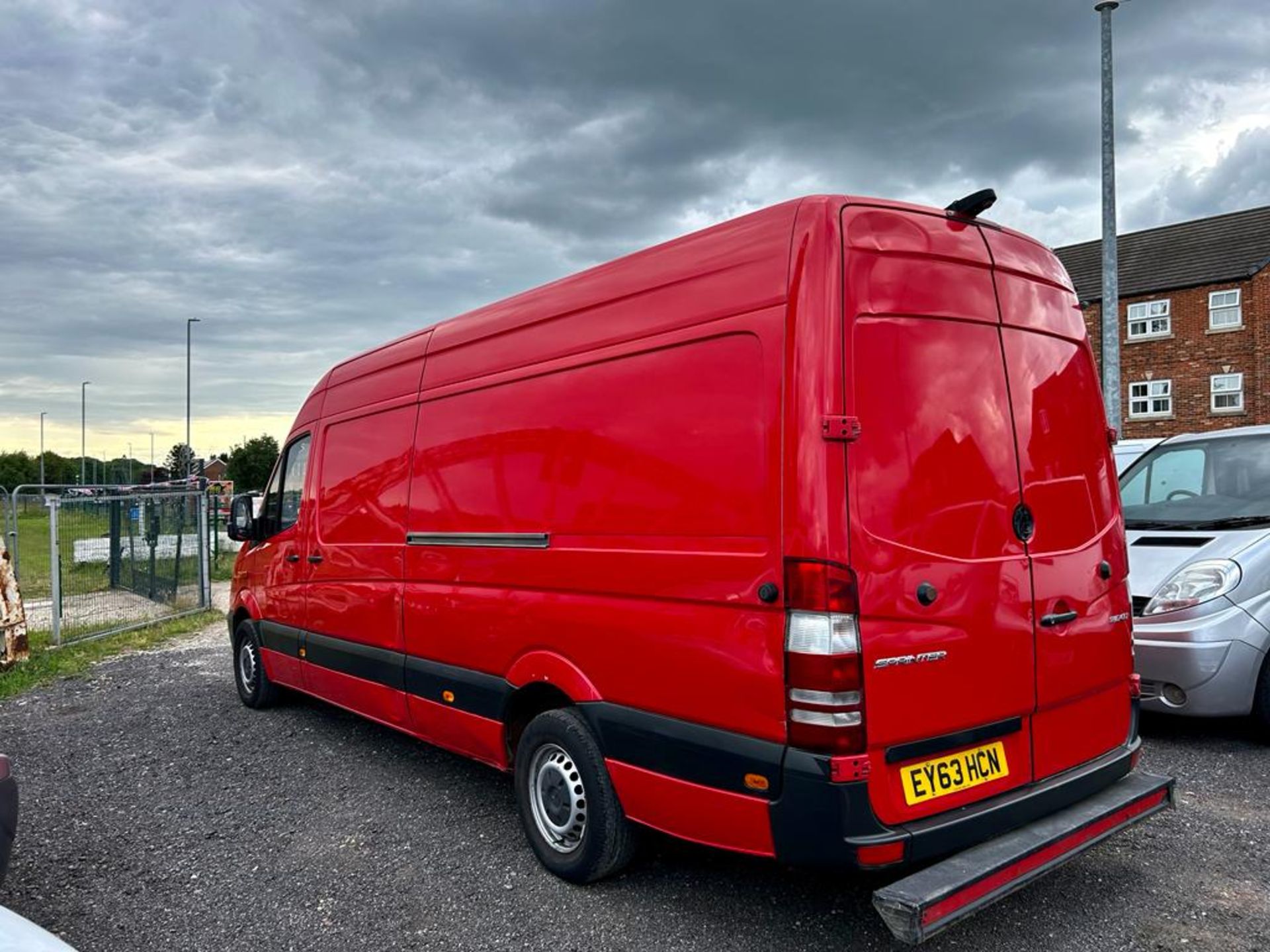 2013 MERCEDES-BENZ SPRINTER 310 CDI RED PANEL VAN *NO VAT* - Image 5 of 16