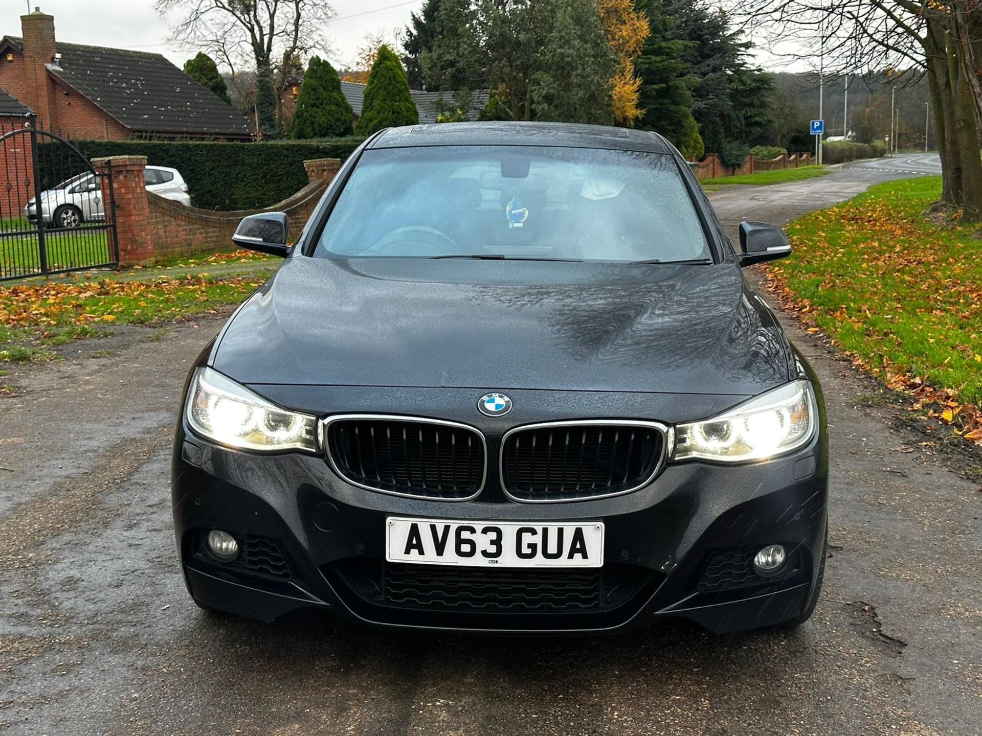 2013 BMW 325D M SPORT GT AUTO BLACK HATCHBACK *NO VAT* - Image 2 of 28