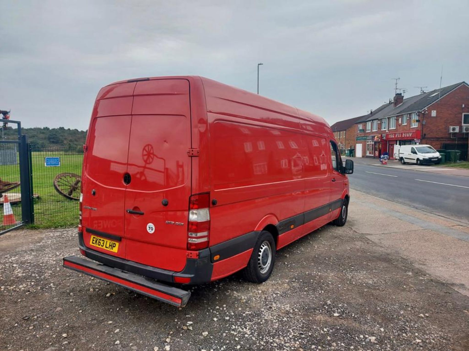 2013 MERCEDES-BENZ SPRINTER 310 CDI RED PANEL VAN *NO VAT* - Image 8 of 11