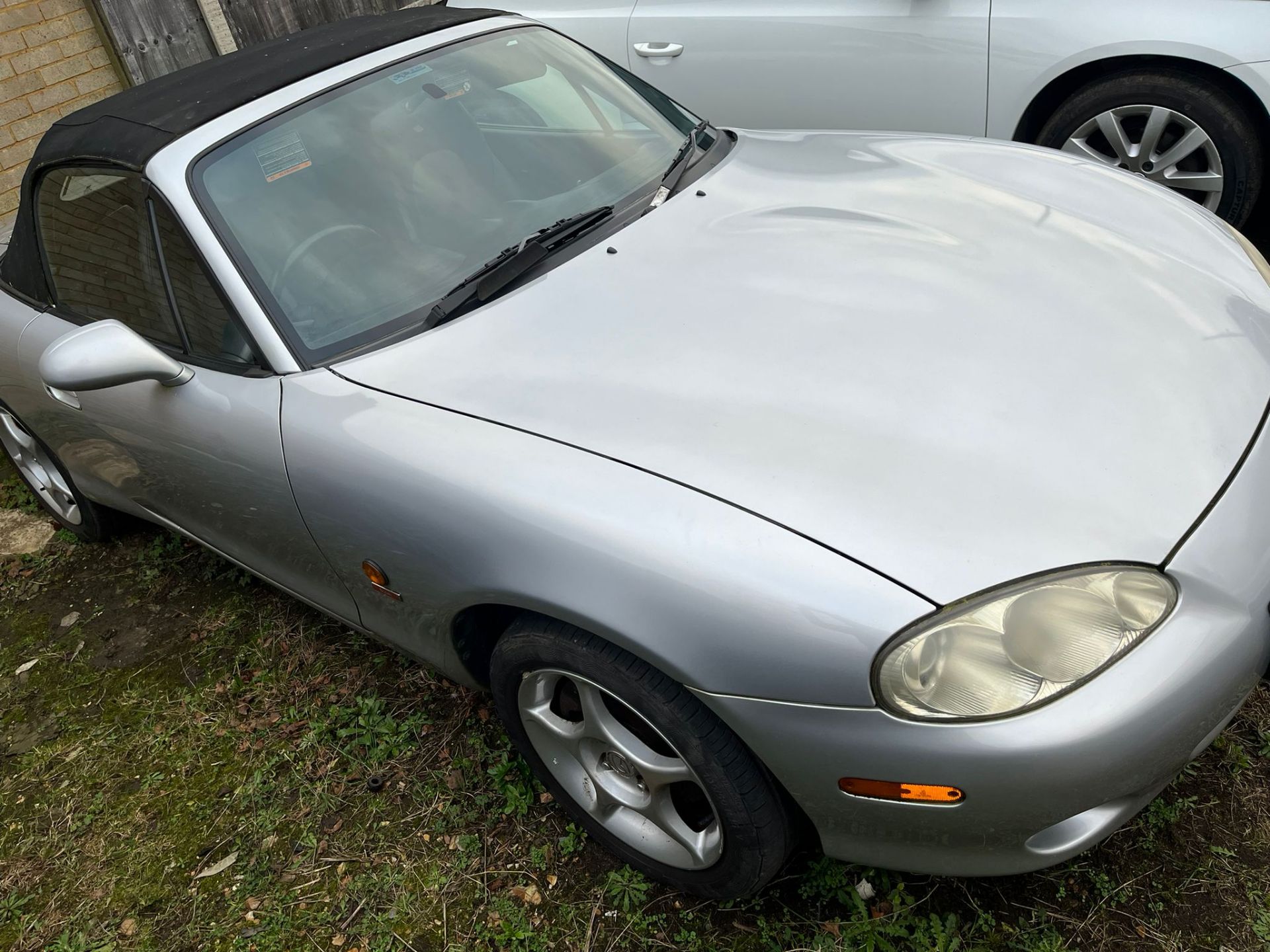 2005 MAZDA MX-5 ICON SILVER CONVERTIBLE *NO VAT* - Image 2 of 8