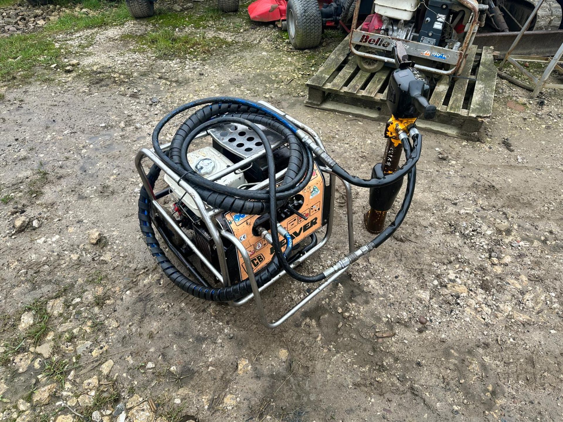 JCB BEAVER HYDRAULIC POWER PACK WITH HOSES AND BREAKER *NO VAT* - Image 5 of 11