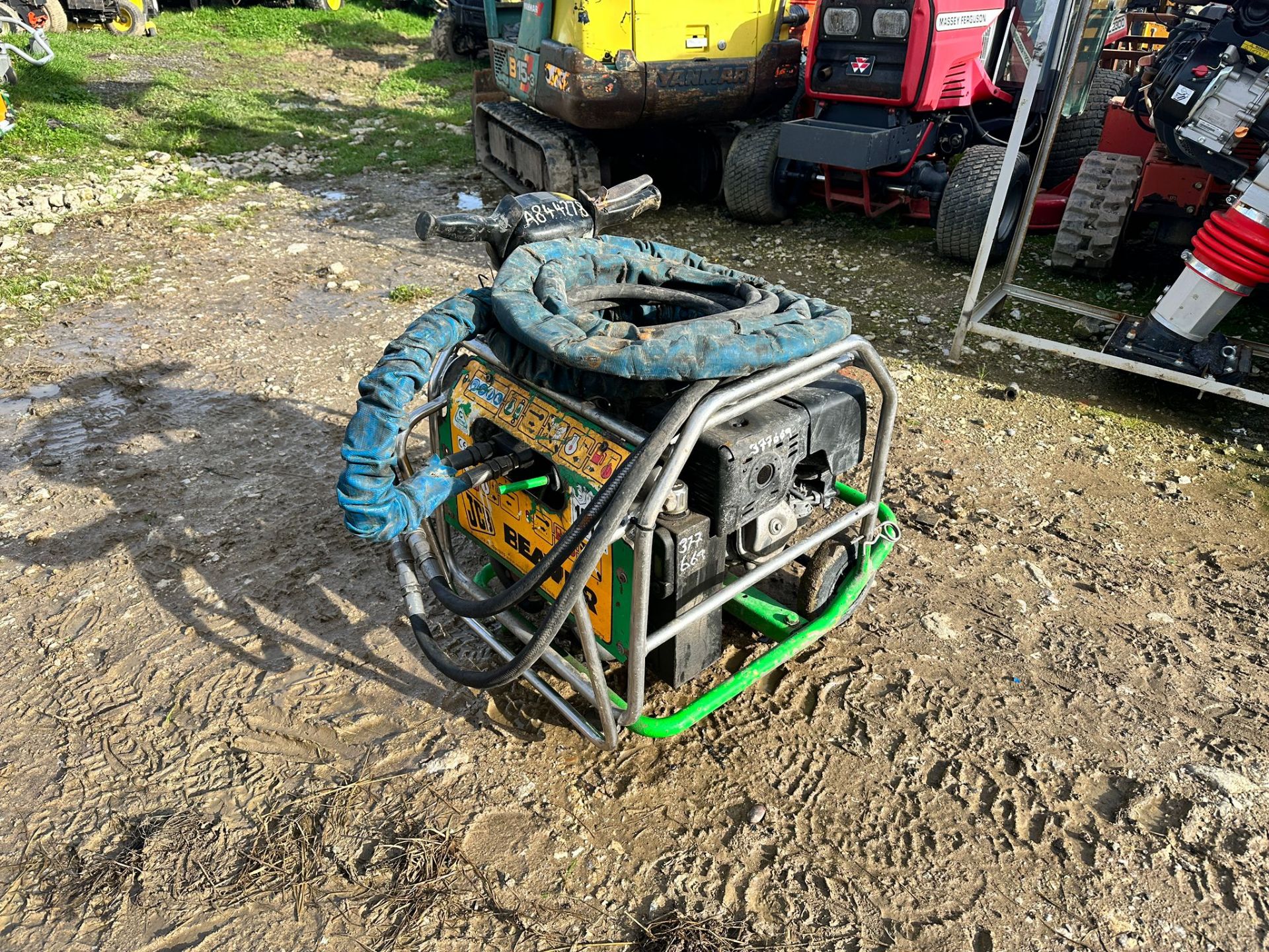 JCB BEAVER HYDRAULIC POWER PACK WITH HOSES AND BREAKER *PLUS VAT* - Image 5 of 8