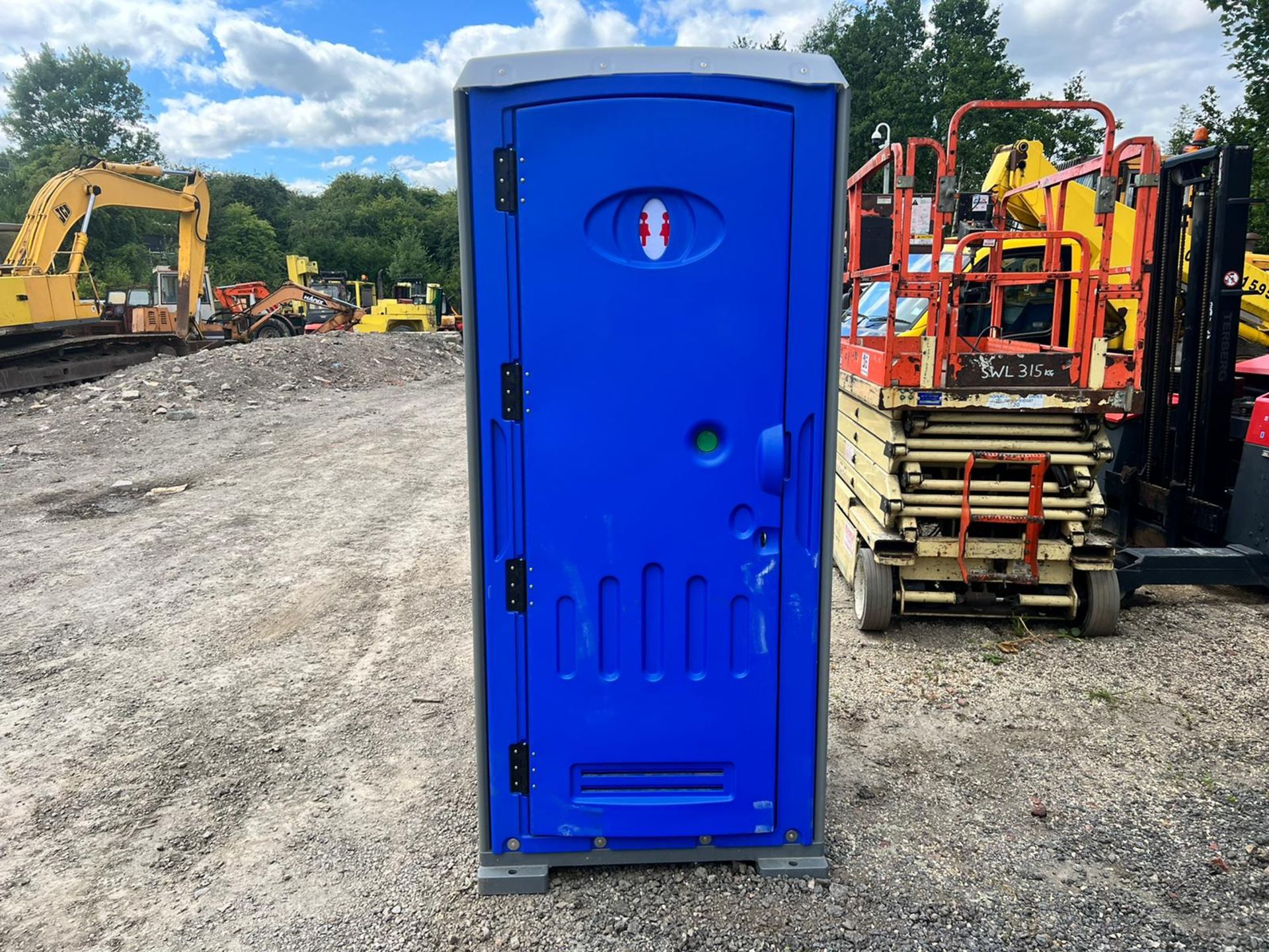 Unused Construction Site Portable Toilet Block *PLUS VAT* - Image 2 of 12