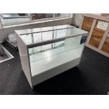 Glass shelves / Display shelves *NO VAT*