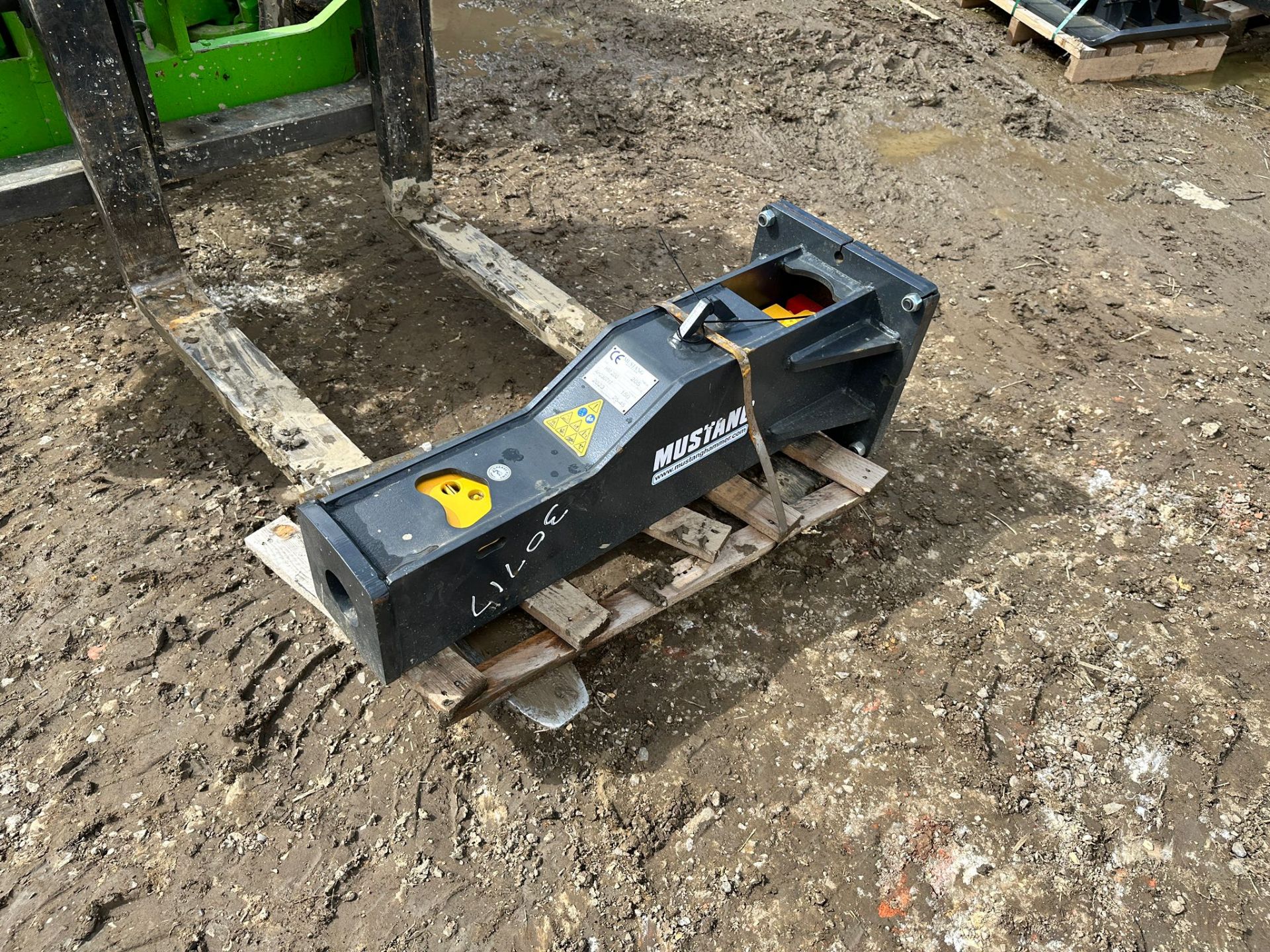 NEW/UNUSED 2023 MUSTANG HM200 HYDRAULIC ROCK BREAKER *PLUS VAT* - Image 4 of 9