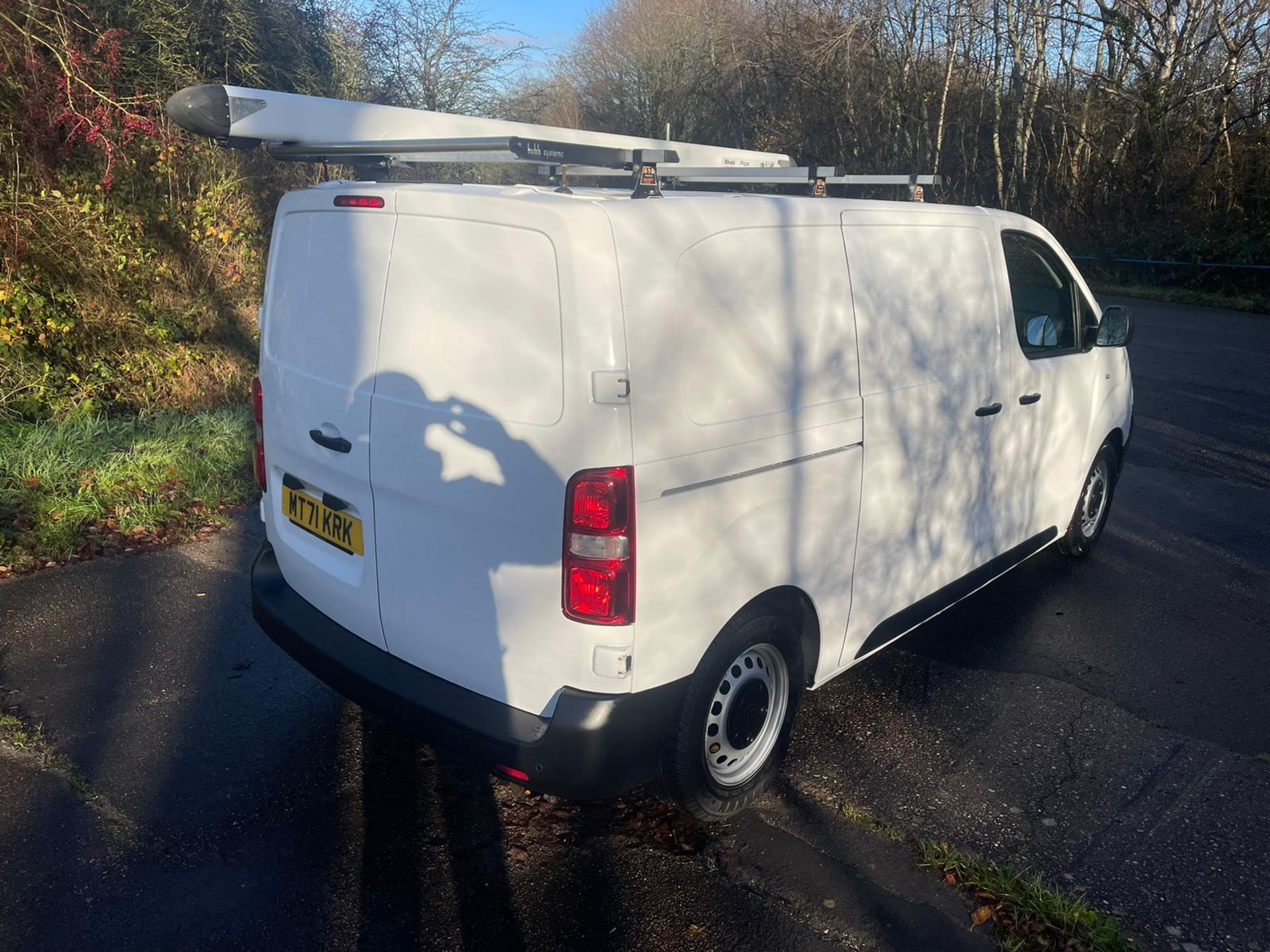 2021 CITROEN DISPATCH 1000 ENT PRO B-HDI SS WHITE PANEL VAN *NO VAT* - Image 11 of 24