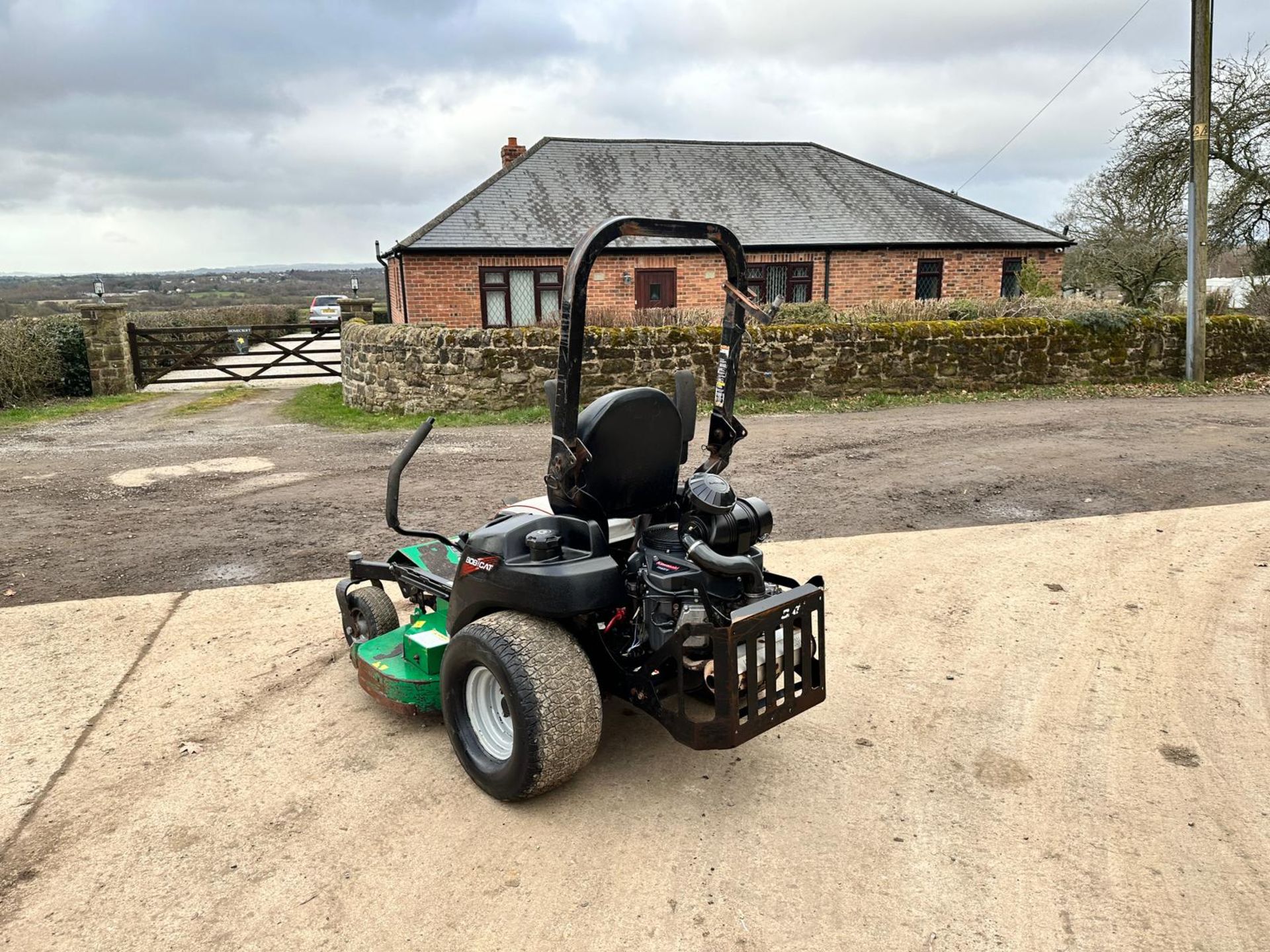 2017 Bobcat XRZ Pro ZT3400 Zero Turn Mower *PLUS VAT* - Image 5 of 14