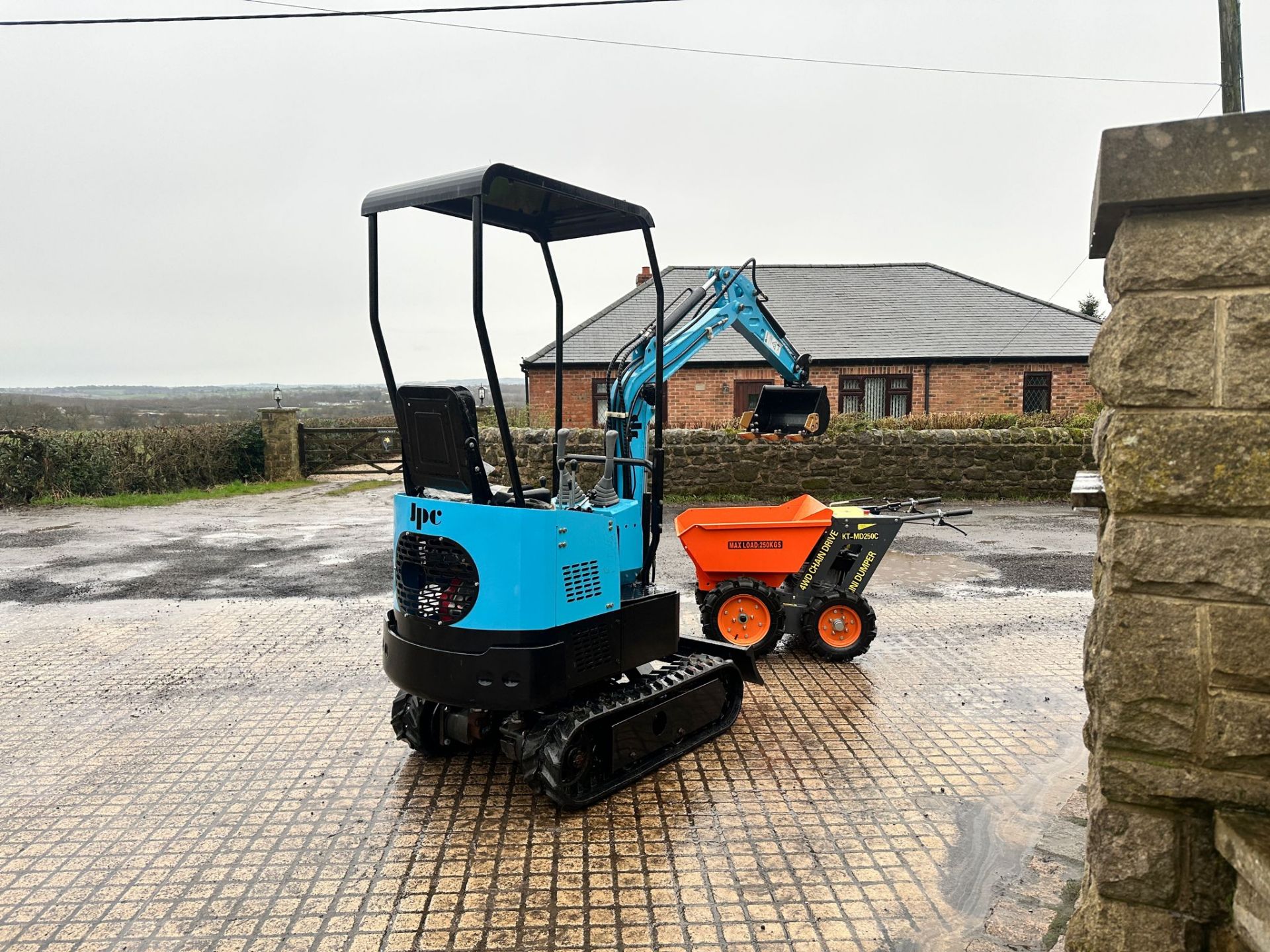 £5K NEW/UNUSED JPC HT12 MINI EXCAVATOR + NEW 4X4 DUMPER £5000 RESERVE FOR THE PAIR !!! - Image 8 of 8