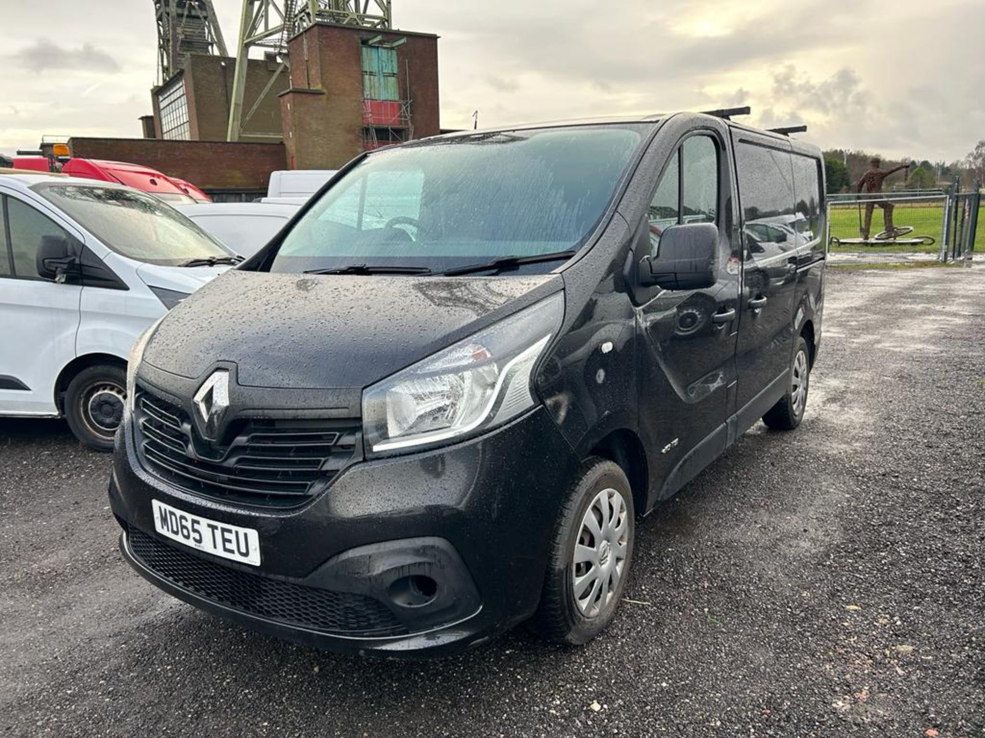 2015/65 REG RENAULT TRAFIC SL27 BUSINESS DCI 1.6 DIESEL BLACK PANEL VAN *NO VAT* - Image 3 of 13