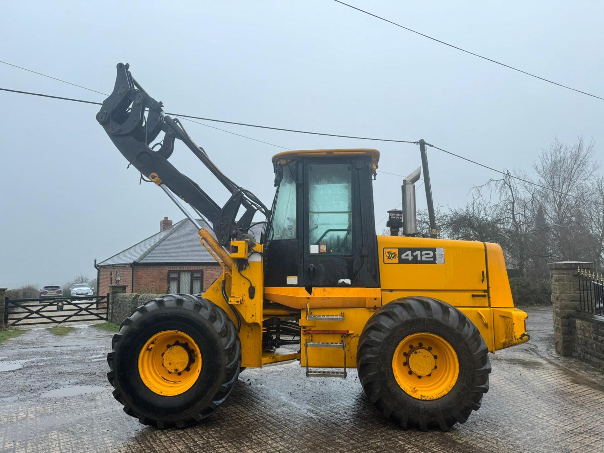 JCB 412S LOADING SHOVEL *PLUS VAT* - Image 6 of 17