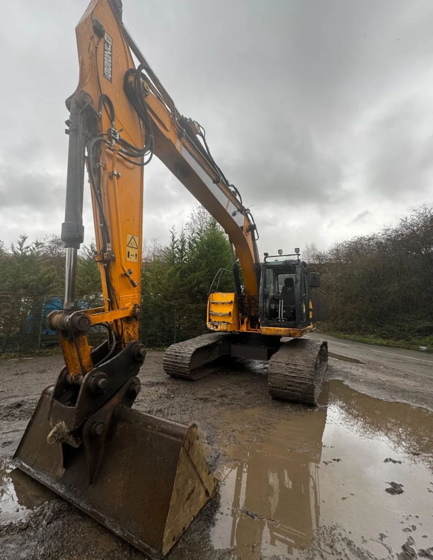 2010 JCB JZ255LC EXCAVATOR *PLUS VAT* - Image 9 of 10