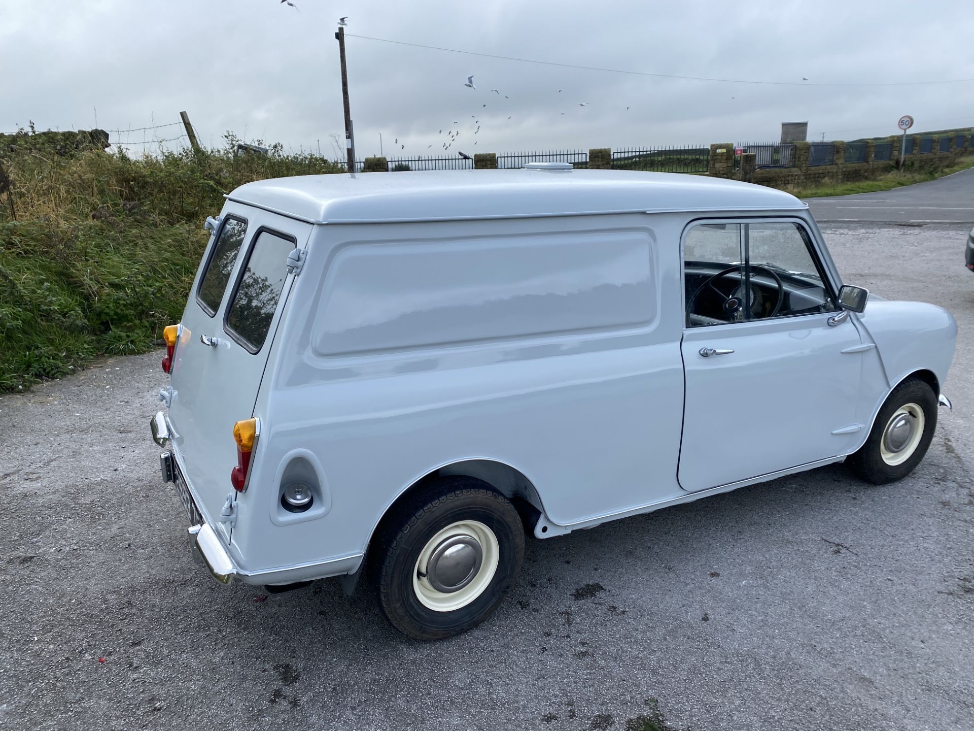 1960 MORRIS MINIVAN *NO VAT* - Image 10 of 11