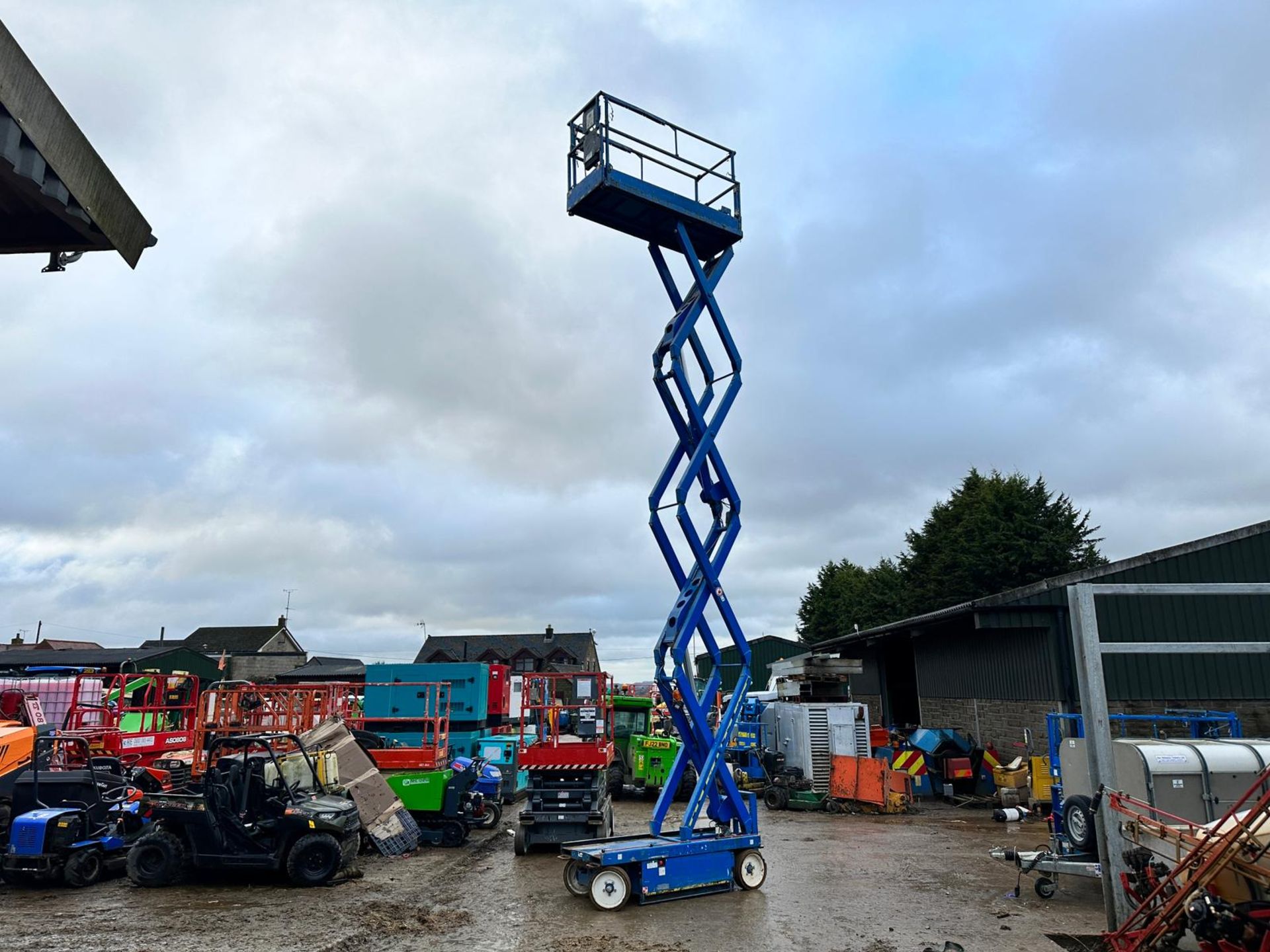 2012 SKYJACK SJIII-3226 ELECTRIC SCISSOR LIFT *PLUS VAT* - Image 10 of 13