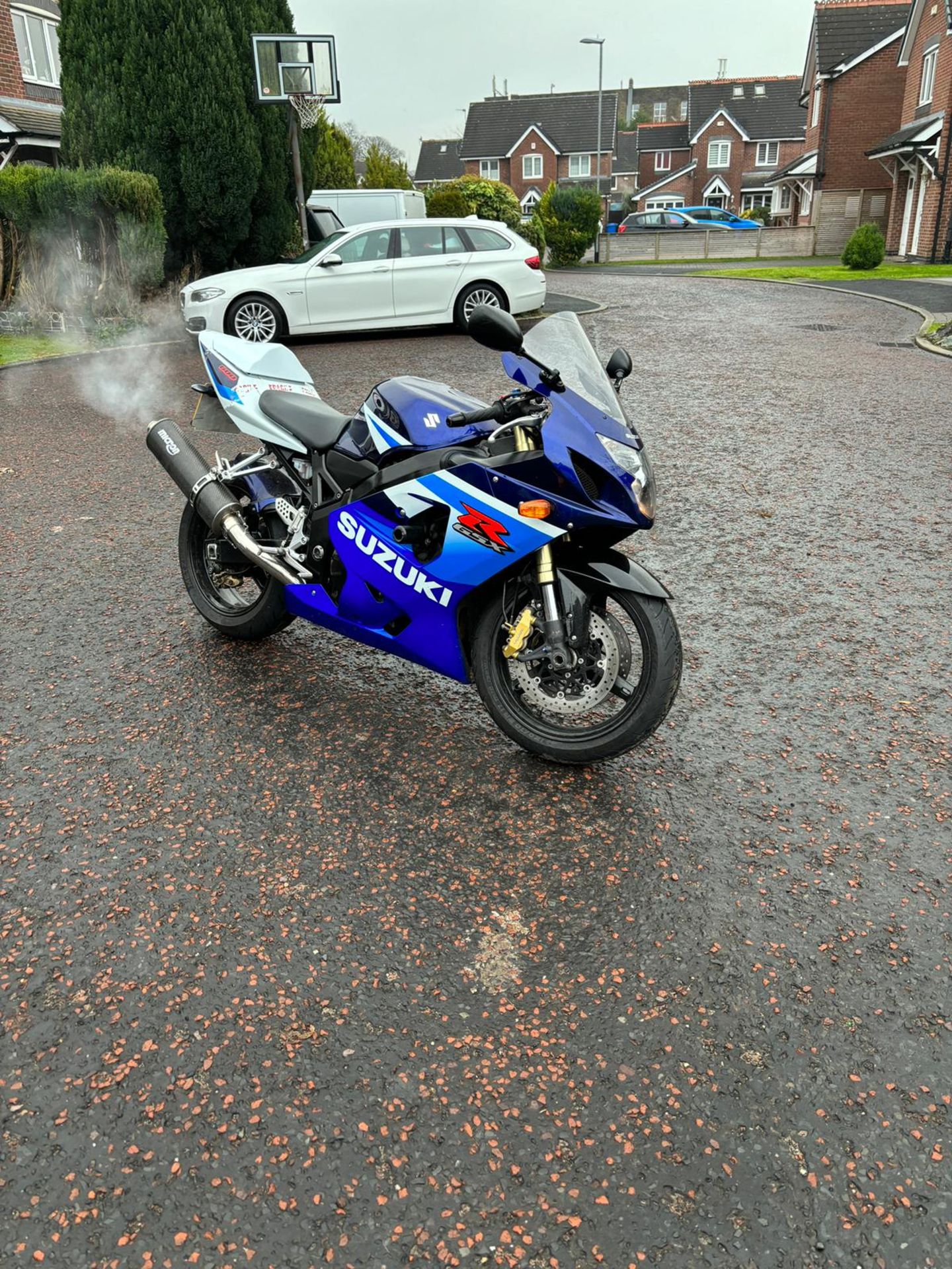 2005 SUZUKI GSXR 600 K5 BLUE AND WHITE MOTORCYCLE *NO VAT*