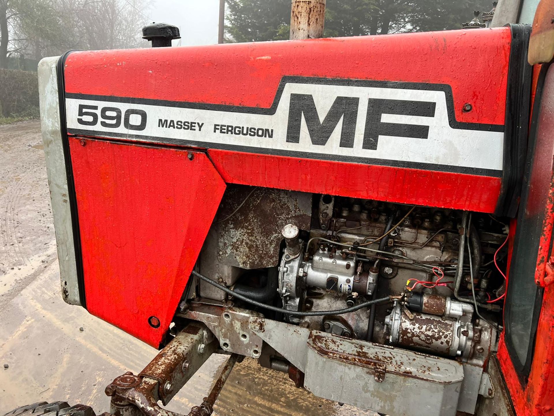 MASSEY FERGUSON 590 75hp TRACTOR, RUNS AND DRIVES, ROAD REGISTERED, CABBED, 2 SPOOLS - Image 11 of 13