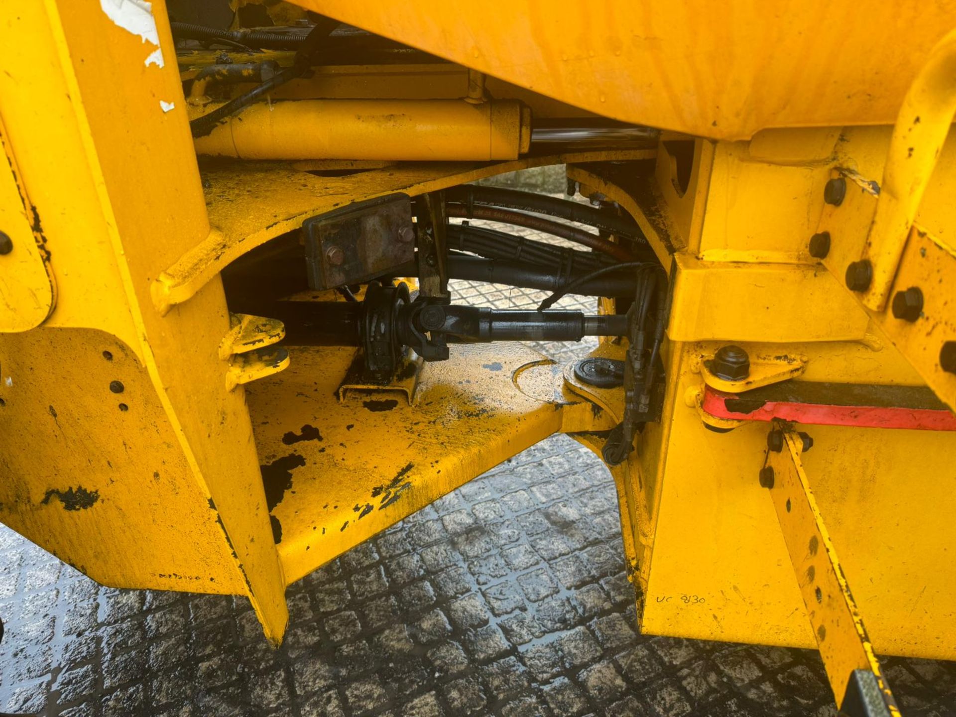 JCB 412S LOADING SHOVEL *PLUS VAT* - Image 13 of 17