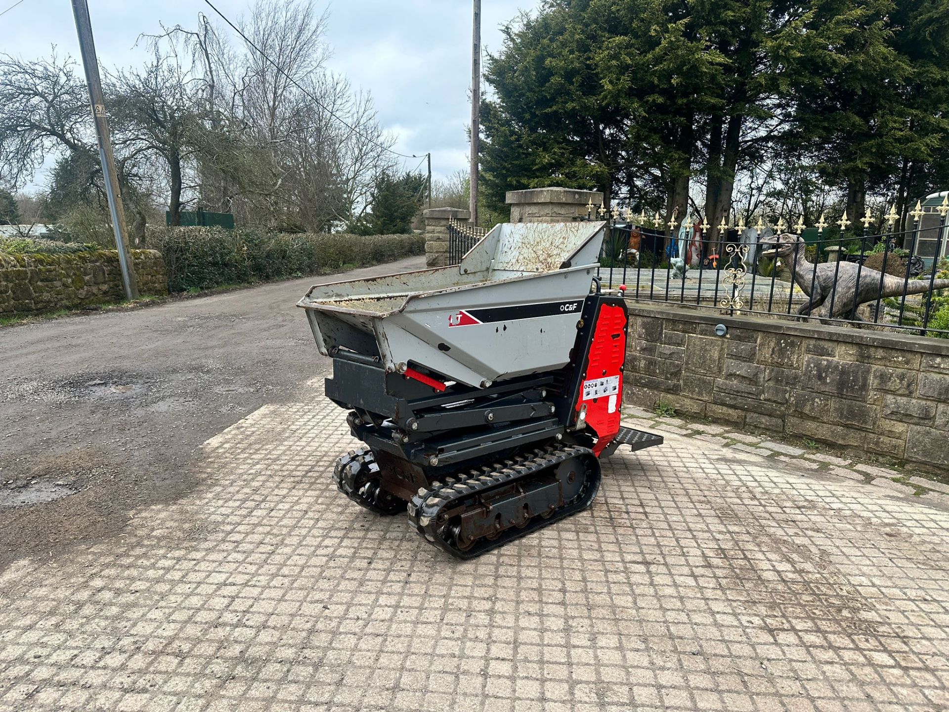 2021 C&F T85HF 850KG DIESEL HIGH TIP TRACKED DUMPER *PLUS VAT* - Image 3 of 16