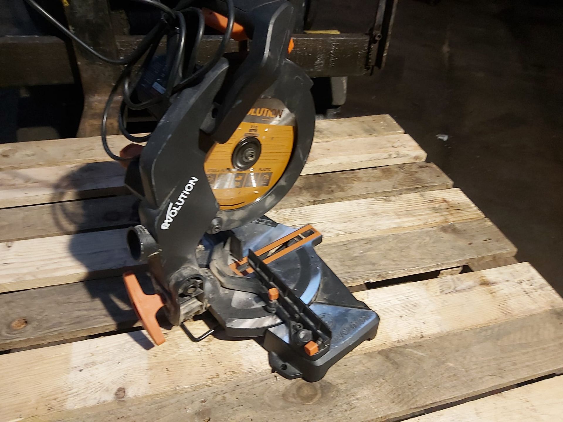 EVOLUTION 1200W SAW *PLUS VAT*