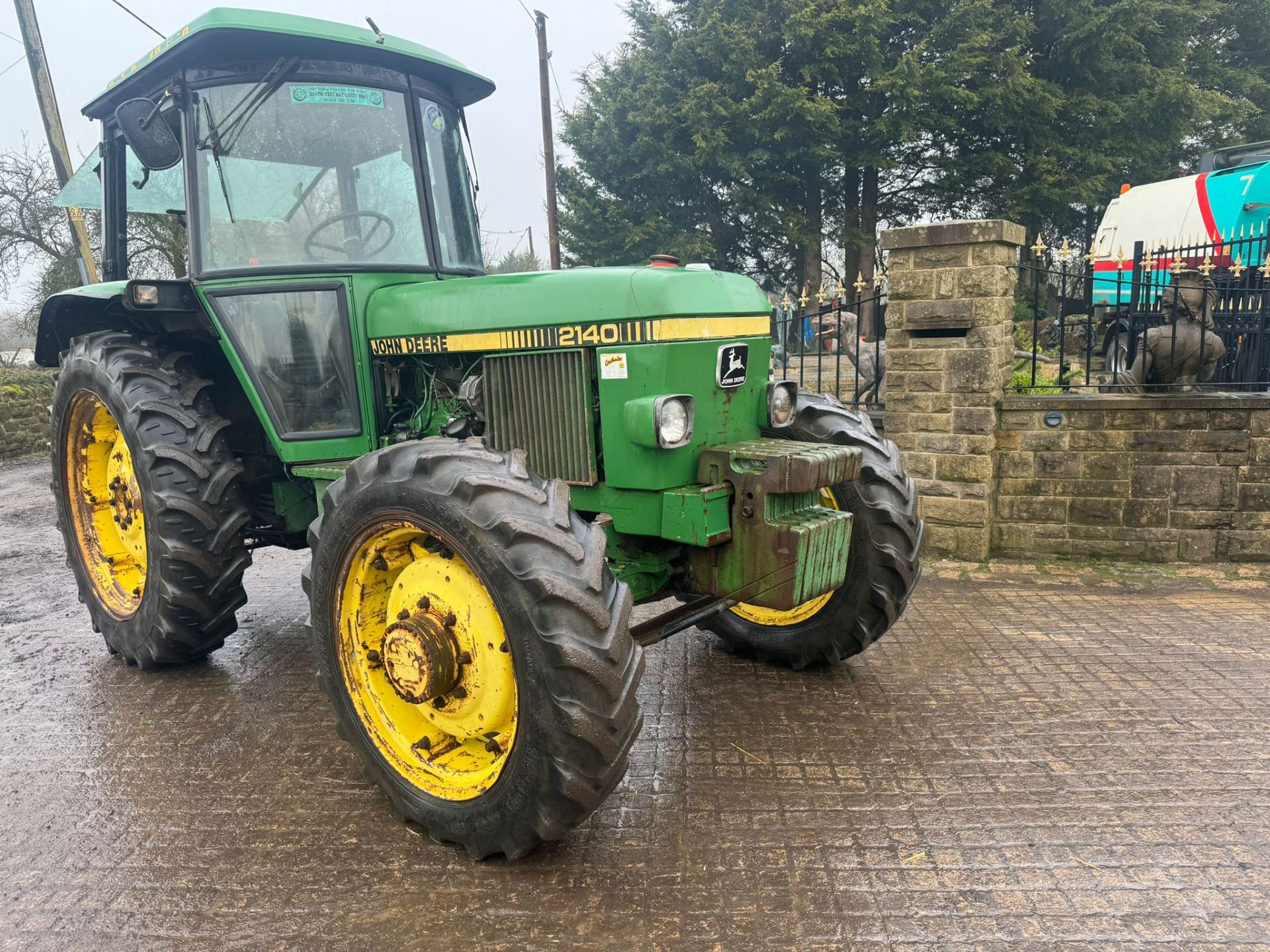 JOHN DEERE 2140 4 WHEEL DRIVE TRACTOR 80 HP *PLUS VAT*