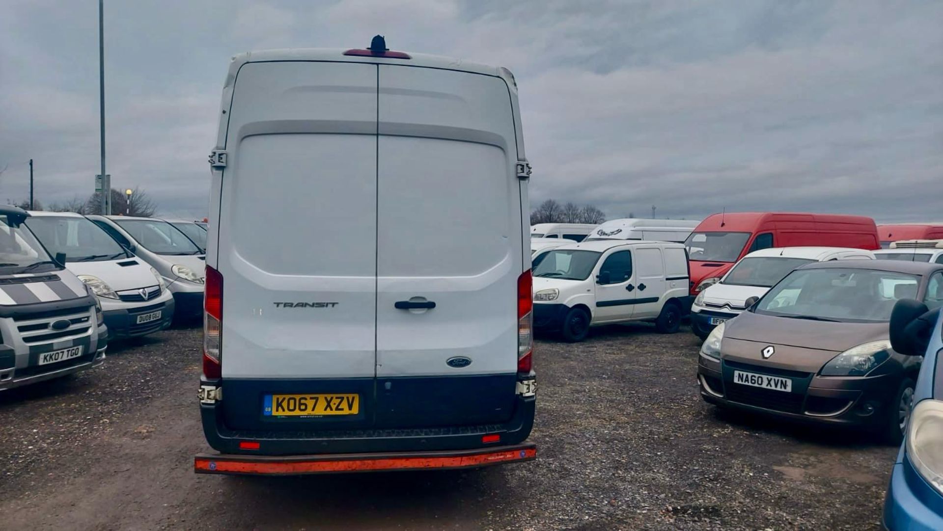 2018 FORD TRANSIT 350 WHITE PANEL VAN *NO VAT* - Image 6 of 13