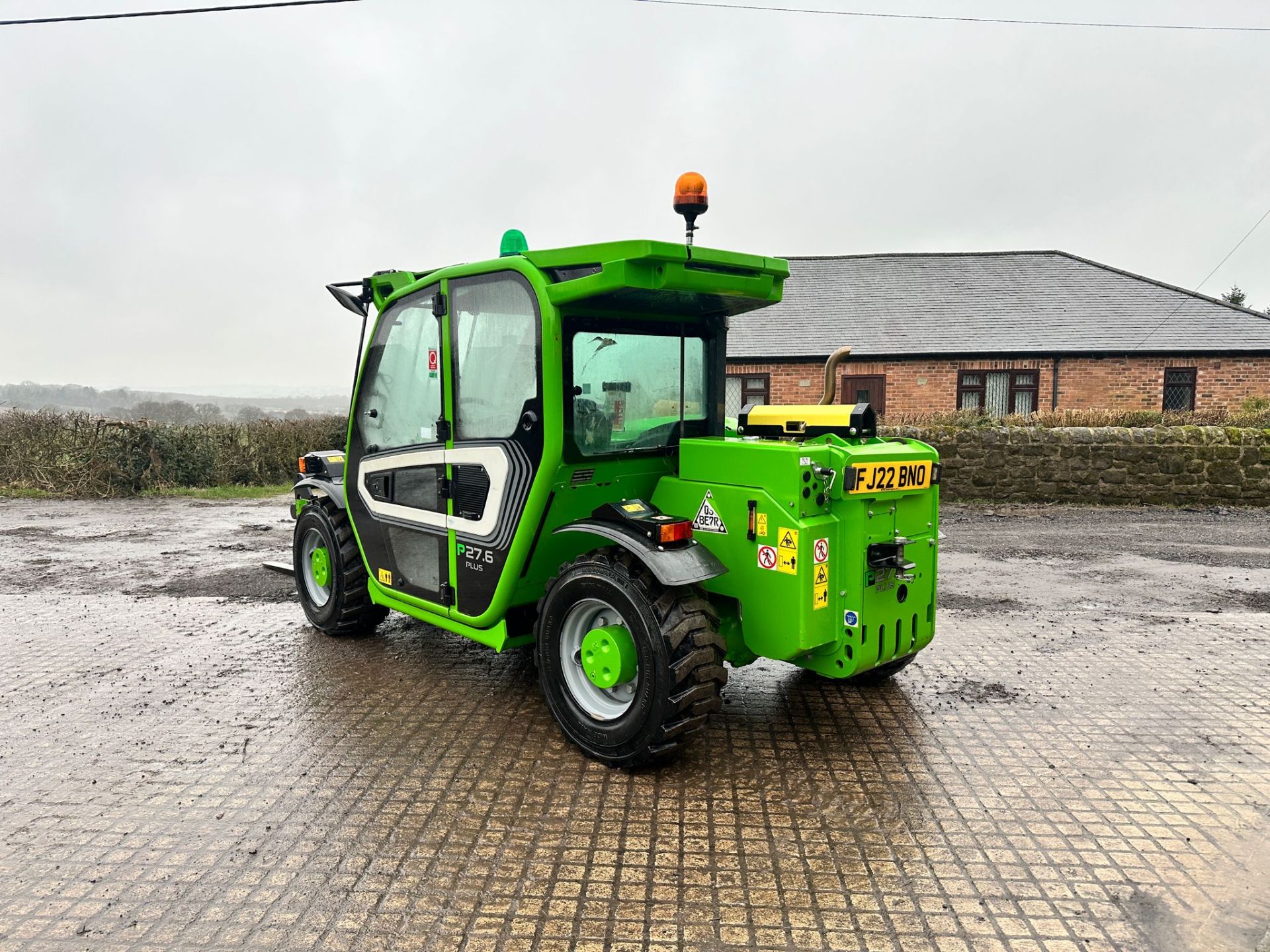 2022 MERLO P27.6 PLUS 4WD 2.7 TON COMPACT TELESCOPIC TELEHANDLER *PLUS VAT* - Image 6 of 25