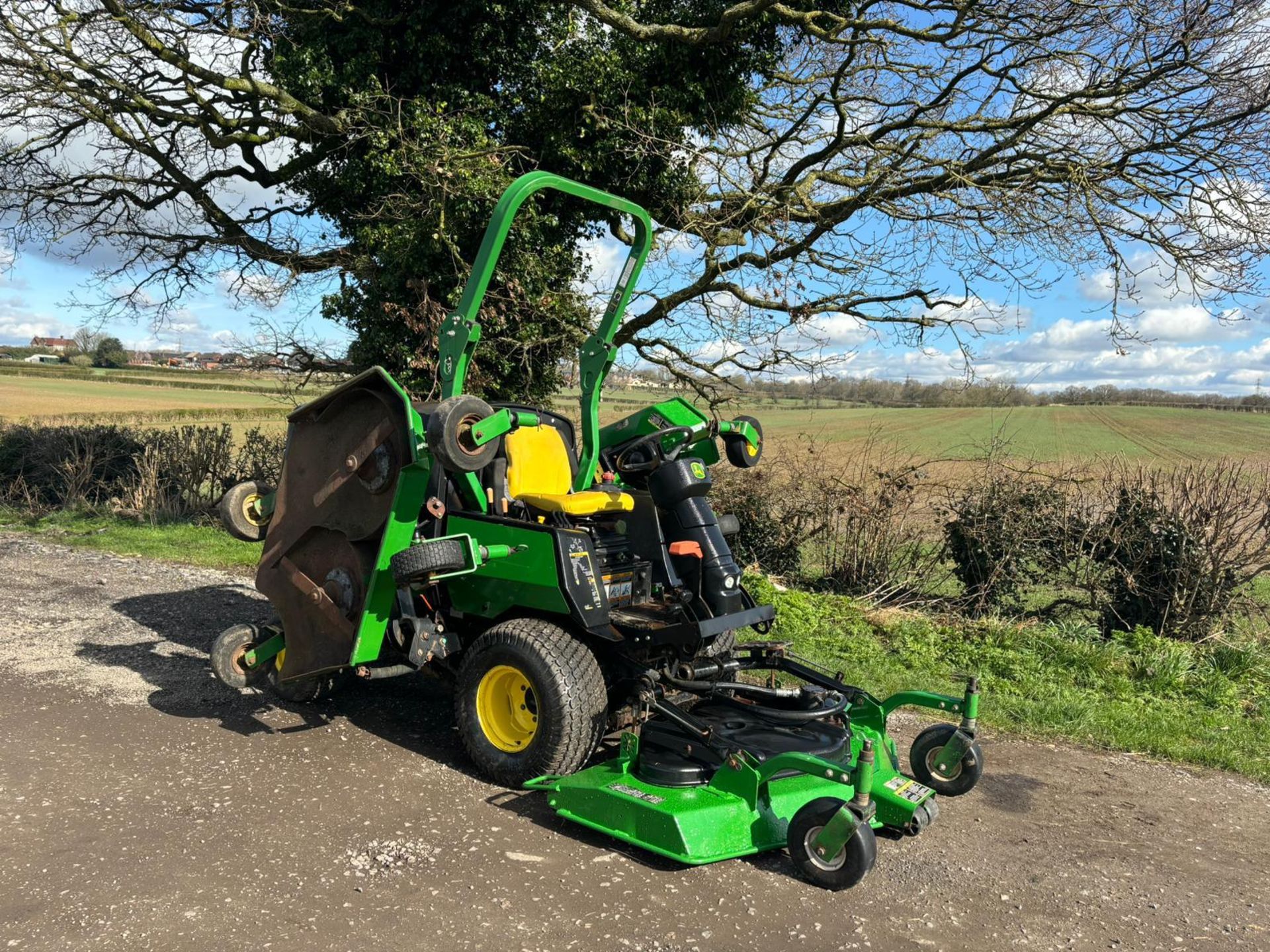 JOHN DEERE WAM1600T 3 GANG ROTARY BATWING MOWER *PLUS VAT*