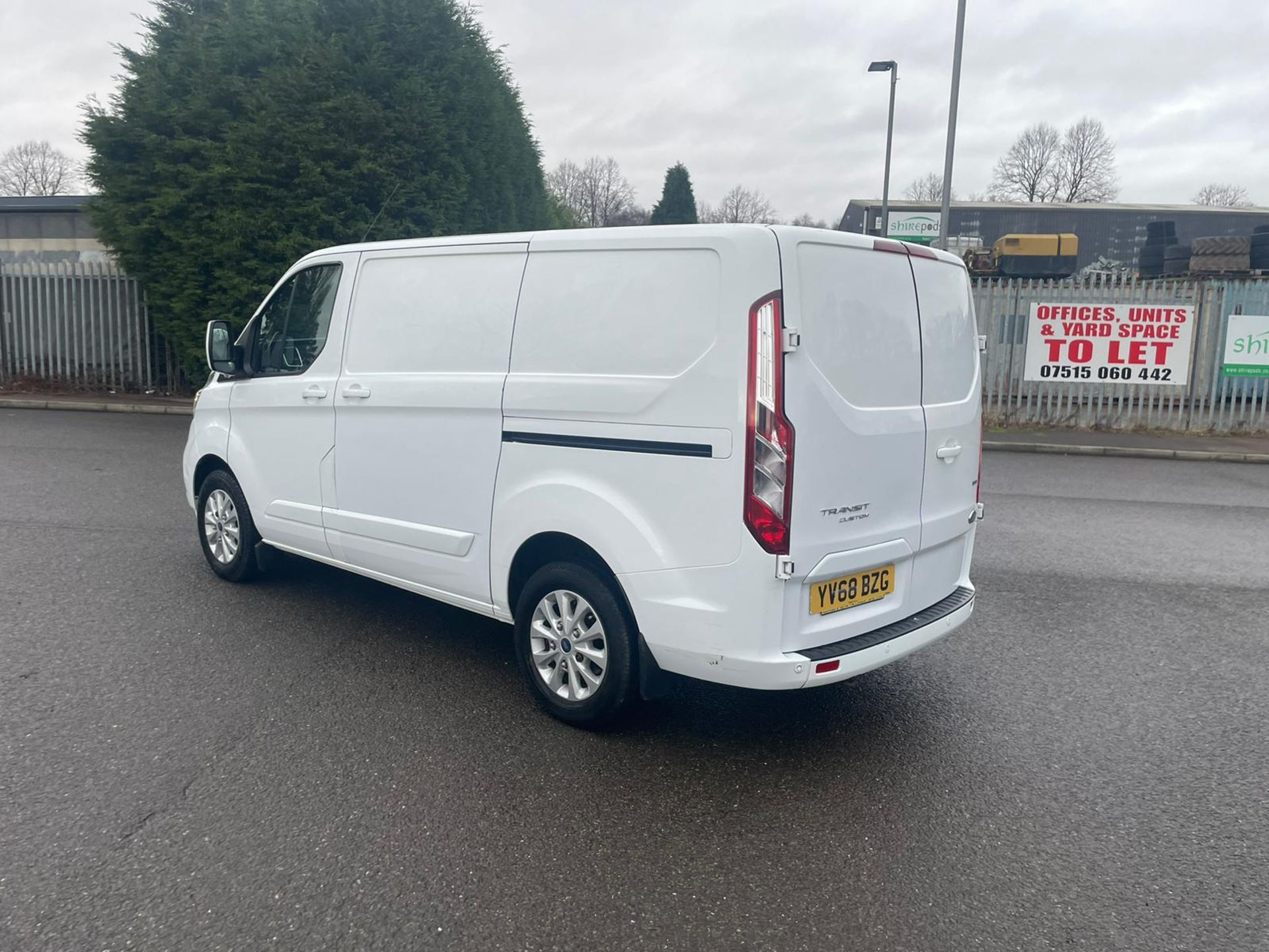 2018 FORD TRANSIT CUSTOM 280 LIMITED WHITE PANEL VAN *PLUS VAT* - Image 6 of 14