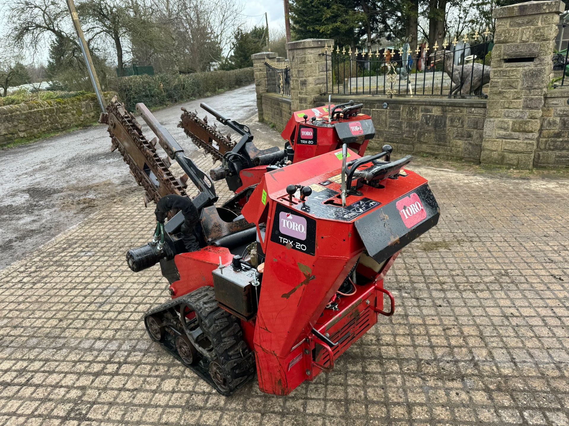 2013 TORO TRX20 TRACKED PEDESTRIAN TRENCHER *PLUS VAT* - Image 6 of 14