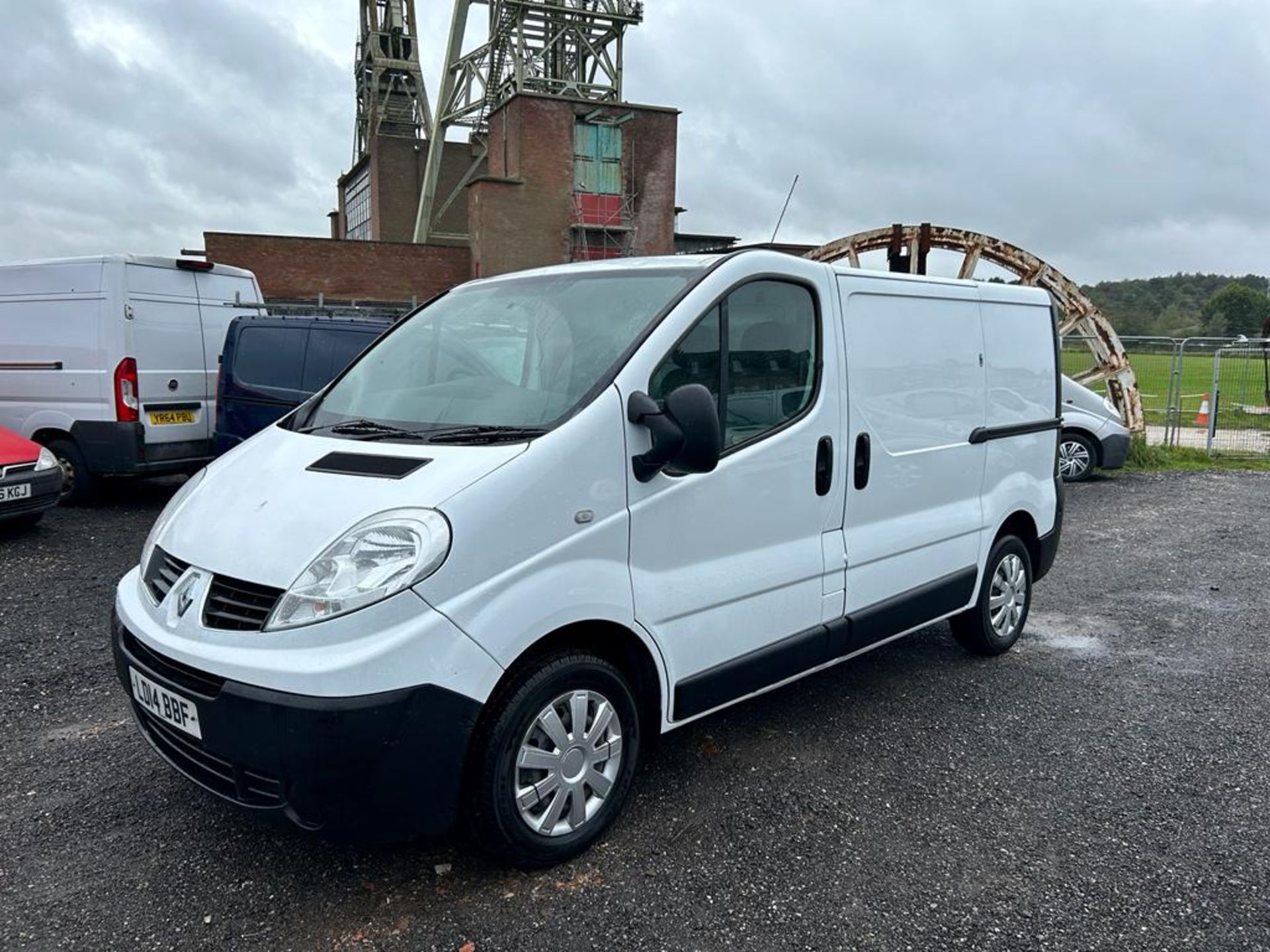 2014 RENAULT TRAFIC SL27 DCI WHITE PANEL VAN *NO VAT* - Image 4 of 10