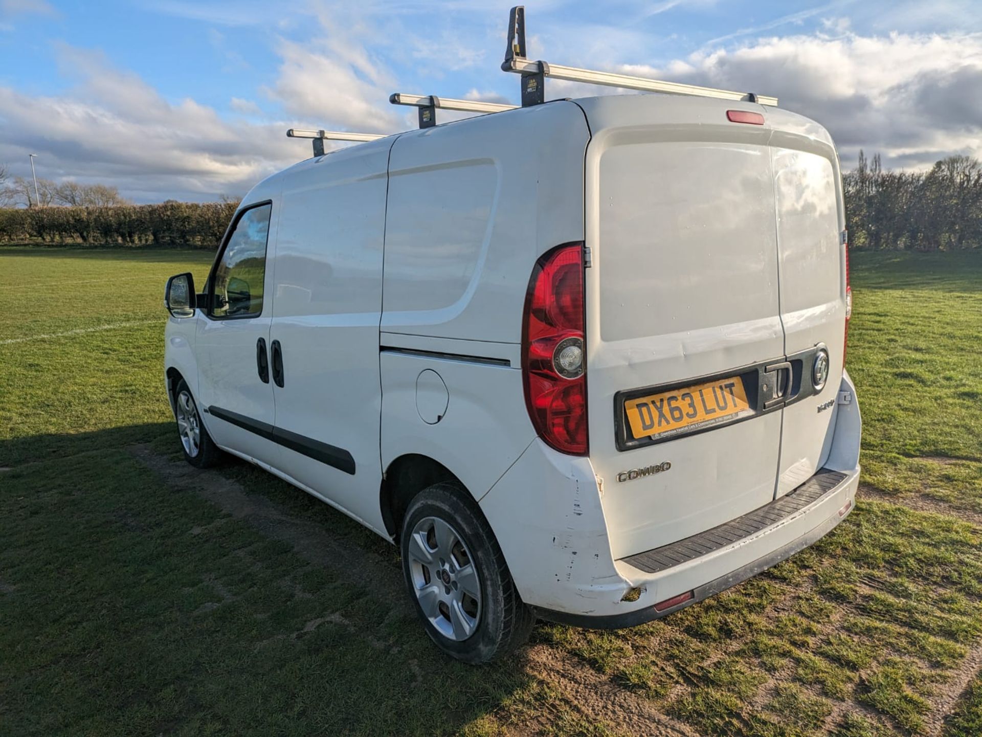 2013 VAUXHALL COMBO 2000 L1H1 CDTI S/S SPORT WHITE PANEL VAN *NO VAT* - Image 8 of 20