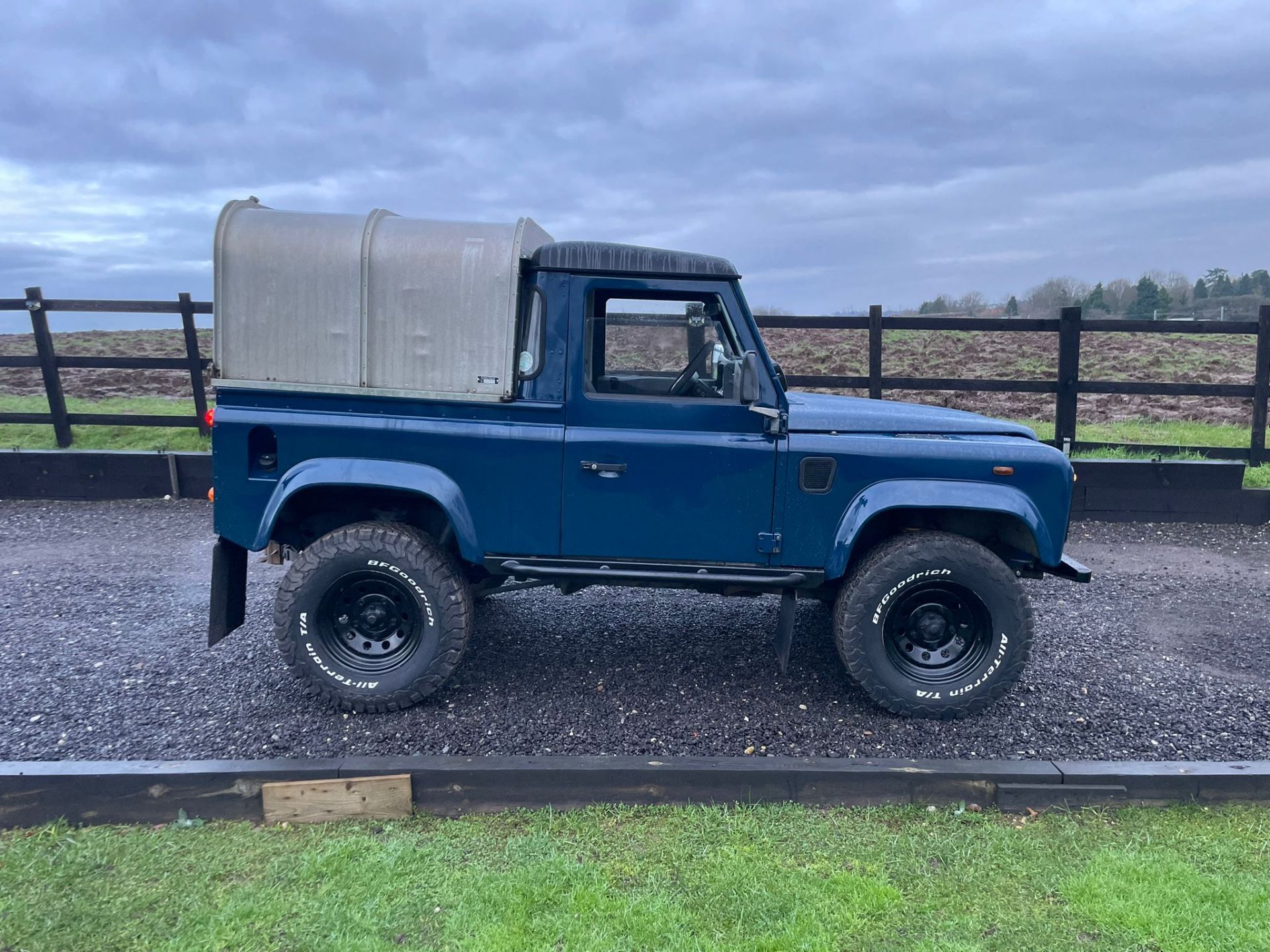 2002 LAND ROVER DEFENDER 90 TD5 BLUE CAR *PLUS VAT* - Image 10 of 15