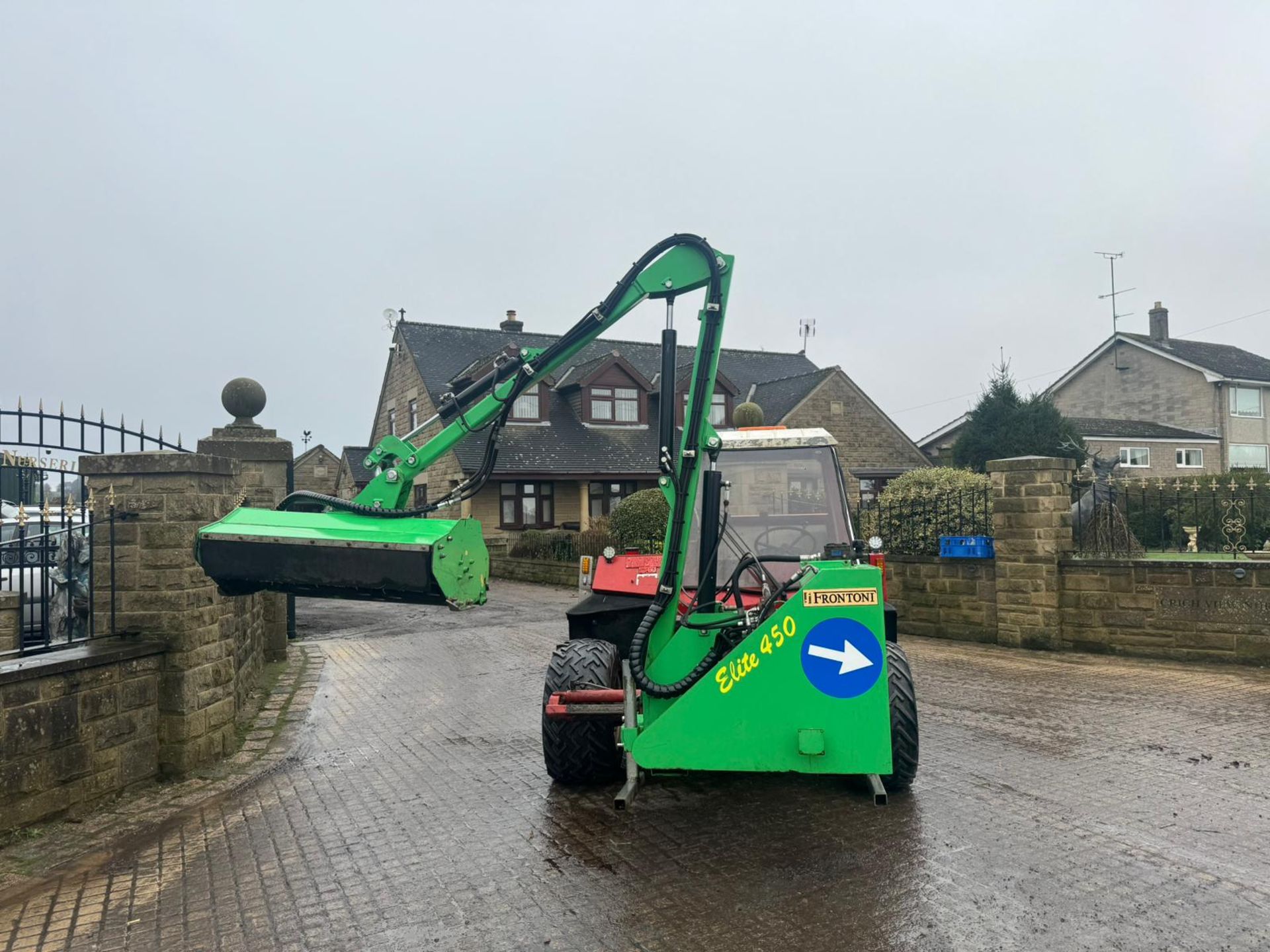 AEBI TERRATRAC TT80 4WD BANK/SLOPE TRACTOR WITH 2017 FRONTONI ELITE 450 HEDGE CUTTER *NO VAT* - Image 10 of 17