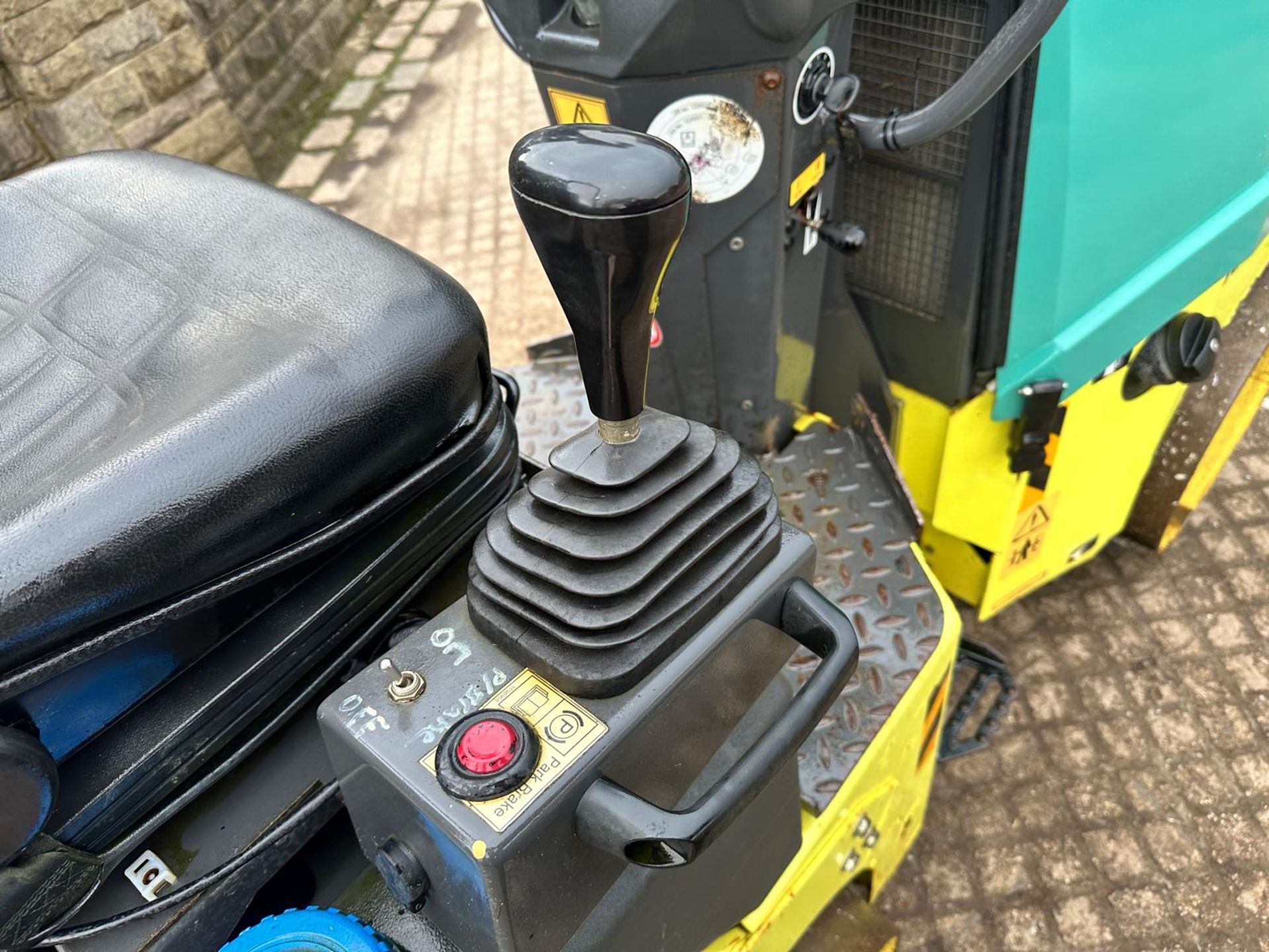 2015 AMMANN ARX12 TWIN DRUM VIBRATING ROLLER *PLUS VAT* - Image 14 of 14