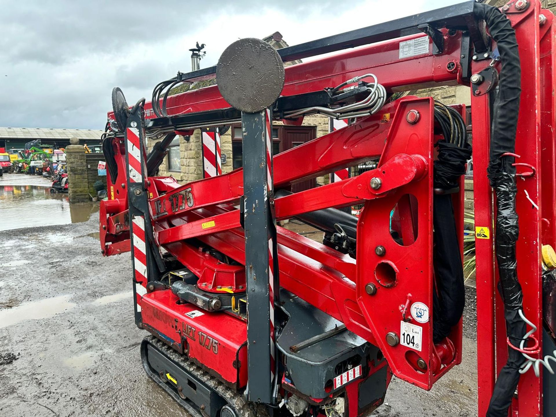 2014 HINOWA LIGHTLIFT 17.75 PERFORMANCE IIIS TRACKED MEWP SPIDER LIFT *PLUS VAT* - Image 10 of 18