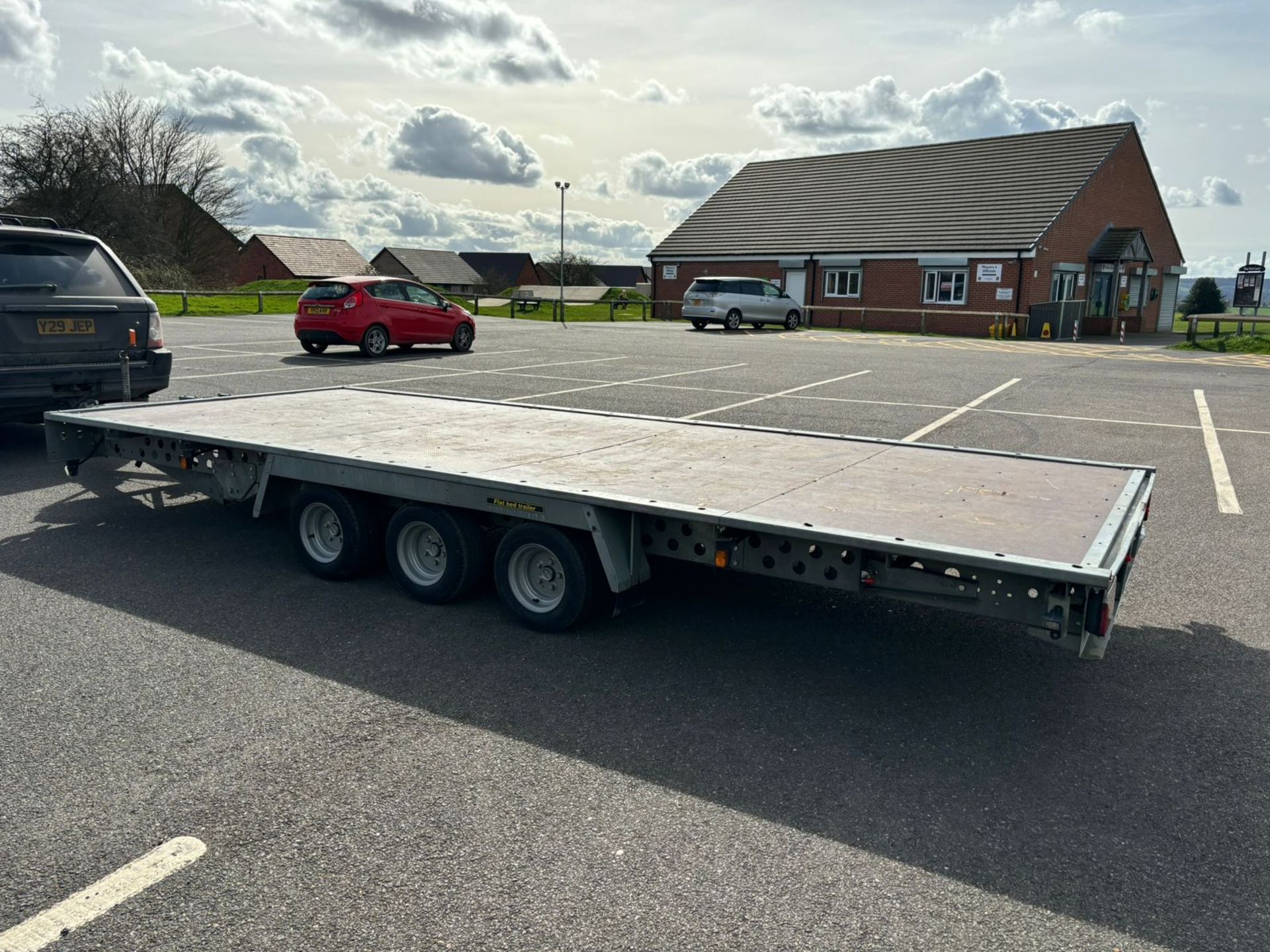 2023 WOODFORD 18FT TRI-AXLE TILT BED TRAILER *PLUS VAT* - Image 17 of 19