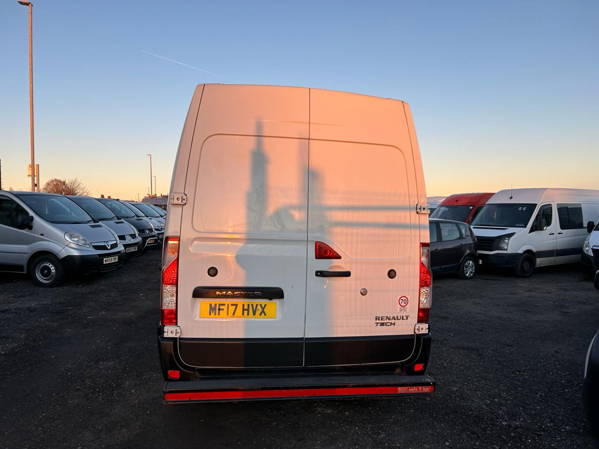 2017 RENAULT MASTER LM35 BUSINESS ENERGYDCI WHITE PANEL VAN *NO VAT* - Image 6 of 15