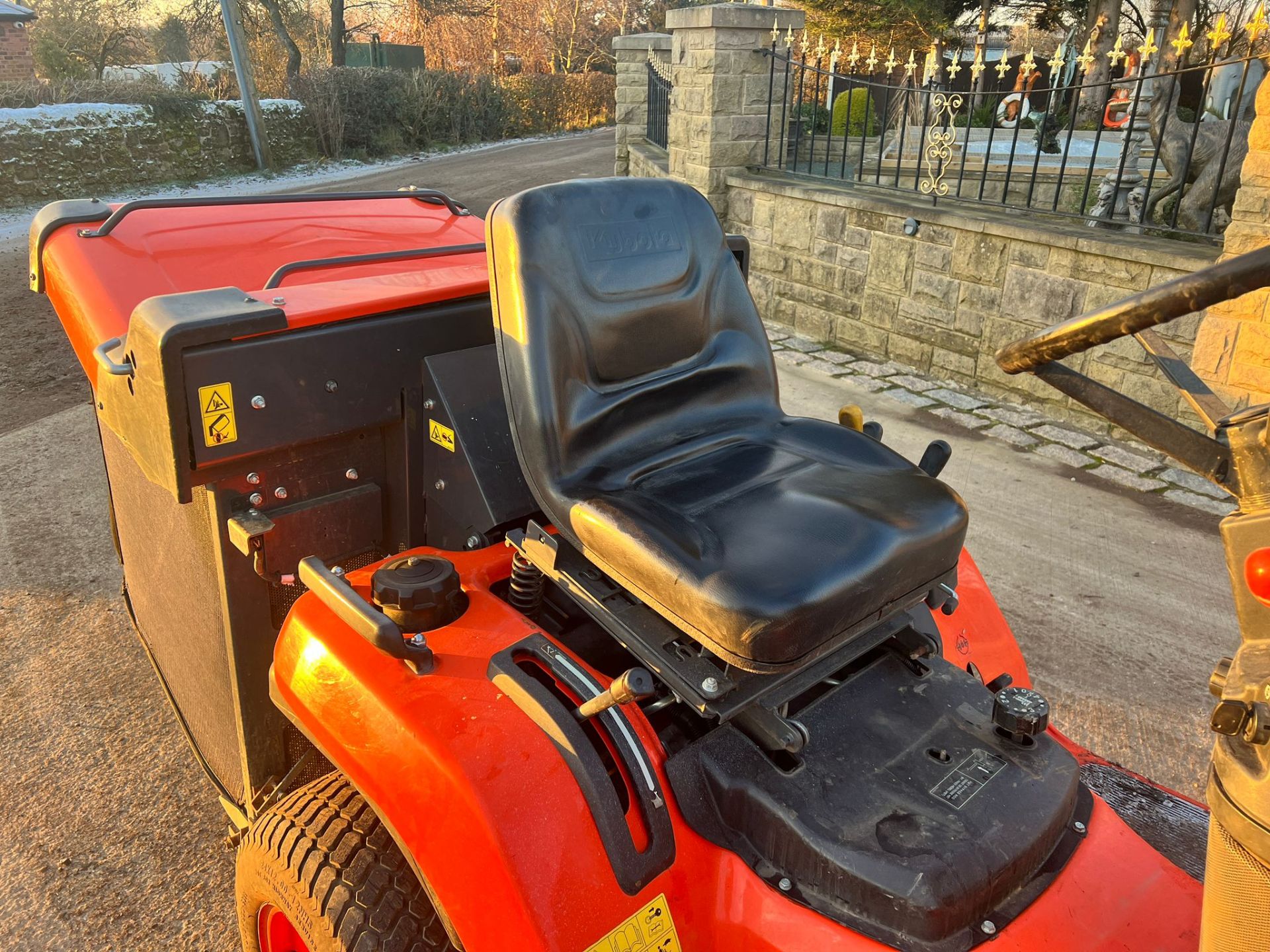 2013 Kubota G23-II Diesel Ride On Mower *PLUS VAT* - Bild 3 aus 6