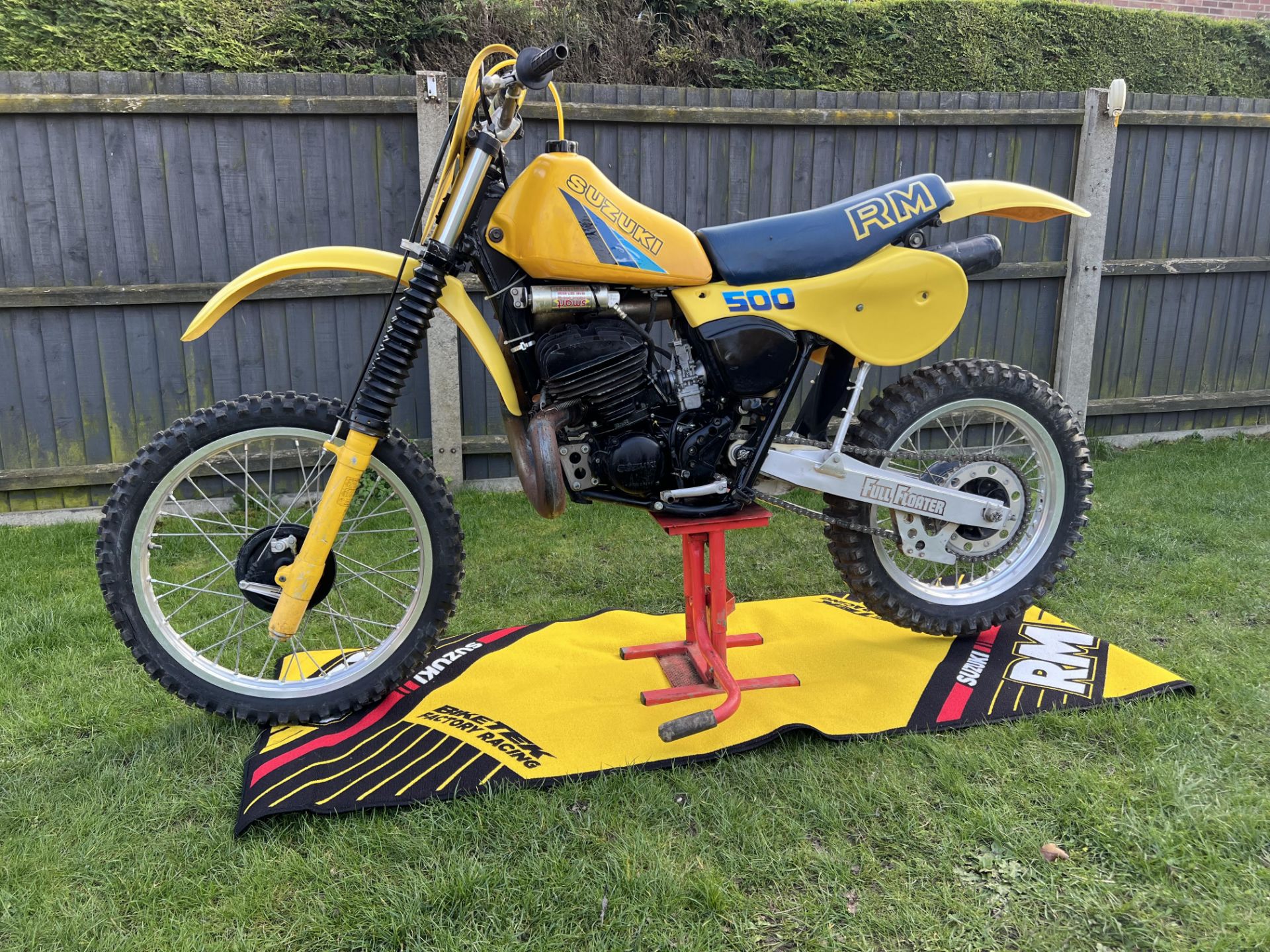 Super Rare 1983 Suzuki RM 500 2 Stroke Air Hammer Motorcross Bike in Original Condition *NO VAT* - Bild 2 aus 5