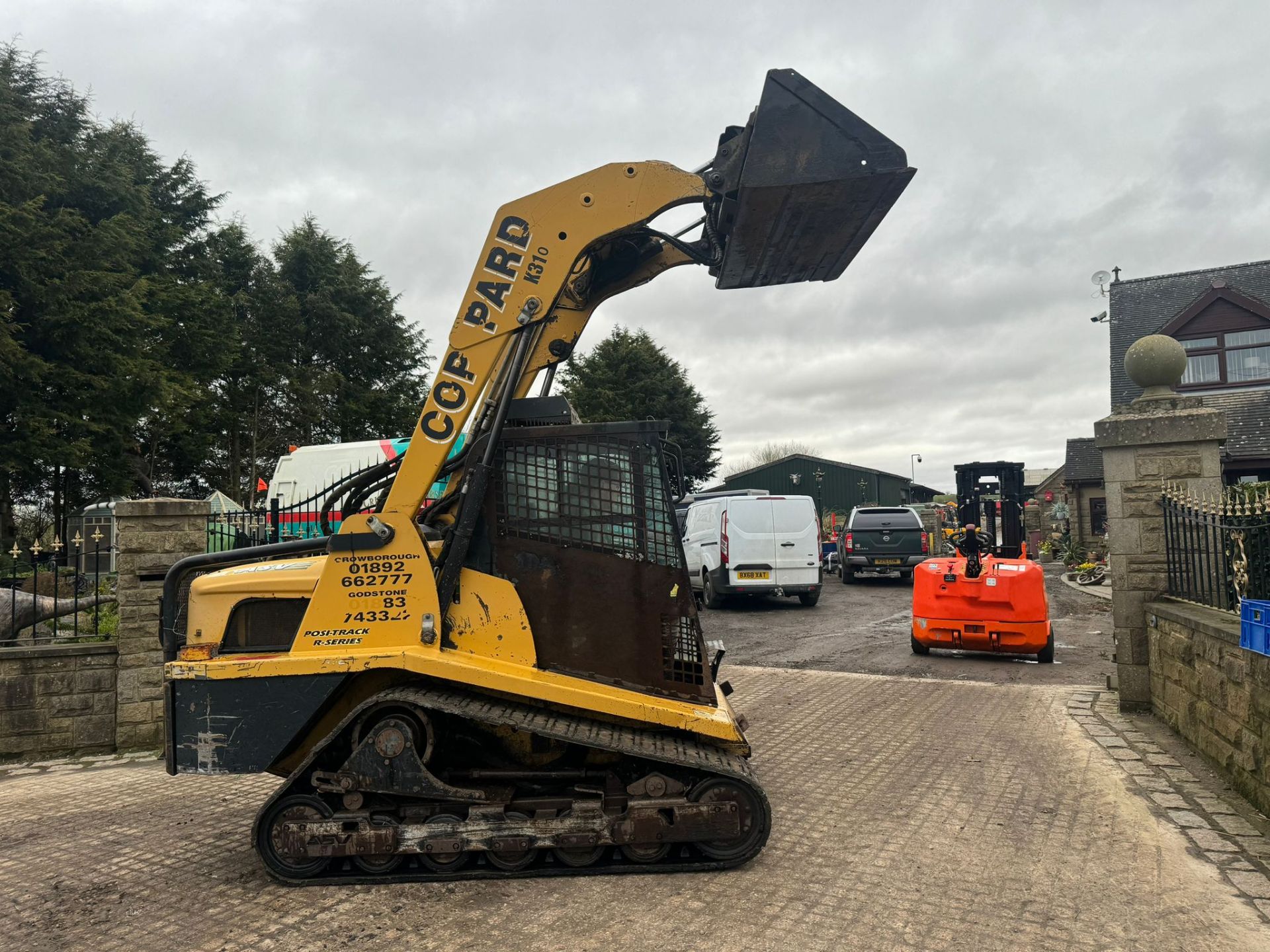 AVS RC100 POSI TRACK SKIDSTEER LOADER *PLUS VAT* - Image 11 of 15