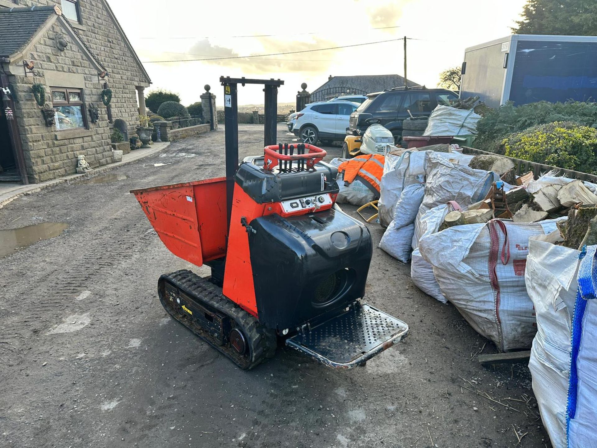 Kubota KC70 550KG Diesel High Tip Tracked Dumper *PLUS VAT* - Image 3 of 16