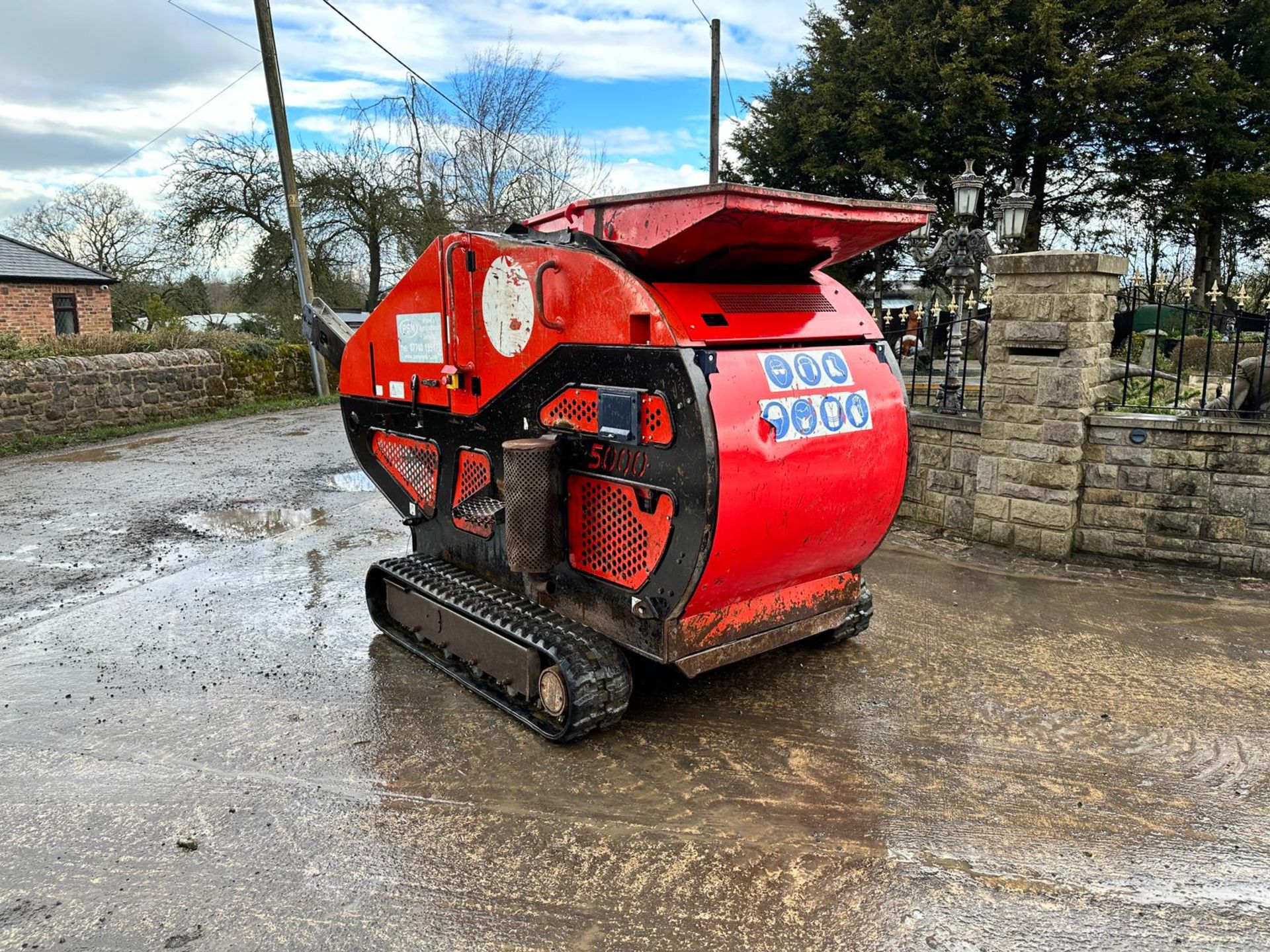 2012 Red Rhino 5000 Diesel Remote Controlled Crusher *PLUS VAT* - Image 5 of 18