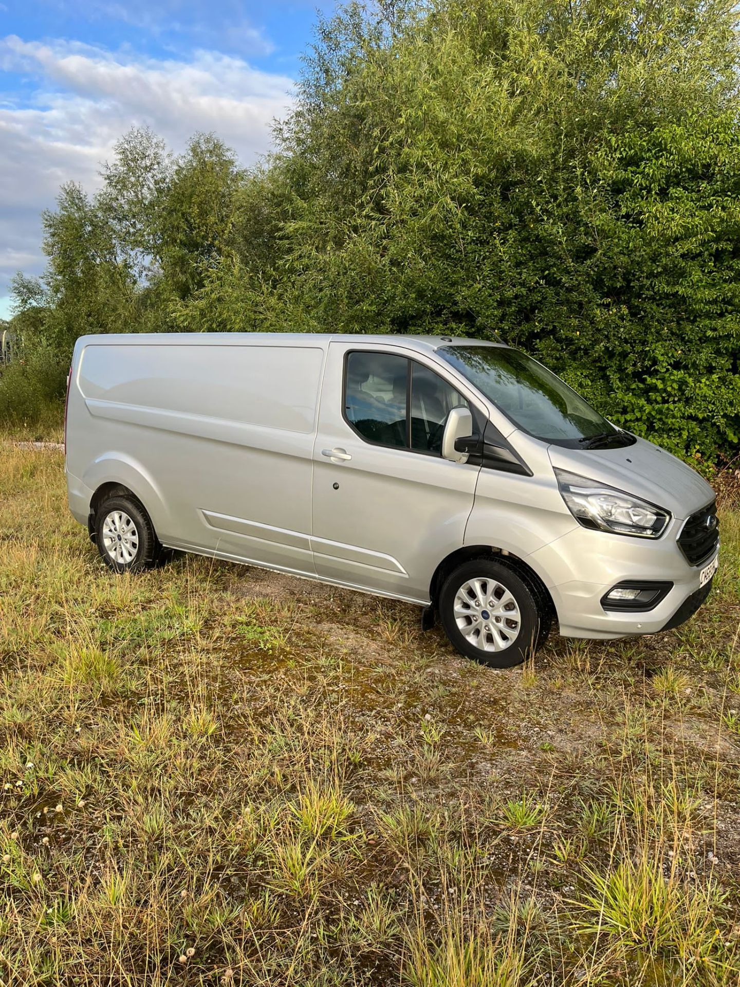 2018 FORD TRANSIT CUSTOM 300 LIMITED SILVER PANEL VAN *NO VAT*