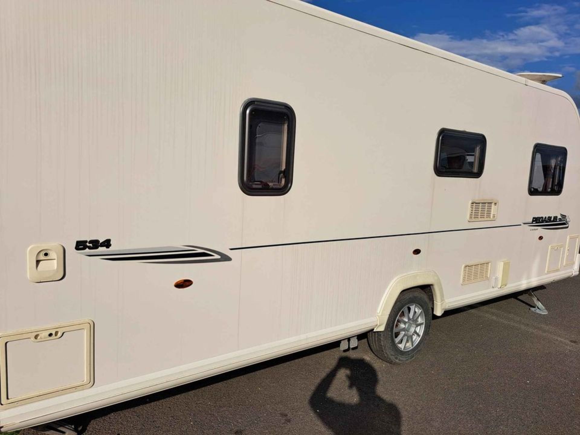 2010 Bailey Pegasus Olympus 534 Caravan in Excellent Condition - 4 Berth *NO VAT* - Image 2 of 18