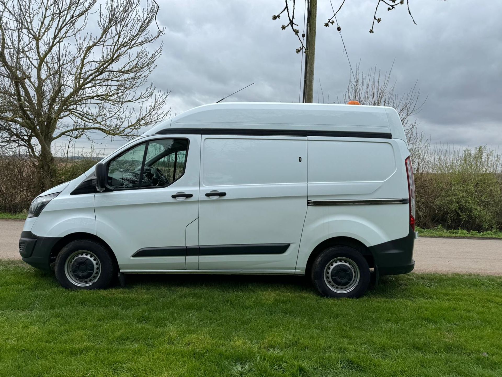 2014/64 REG FORD TRANSIT CUSTOM 290 ECO-TECH 2.2 DIESEL MANUAL PANEL VAN *NO VAT* - Image 4 of 13