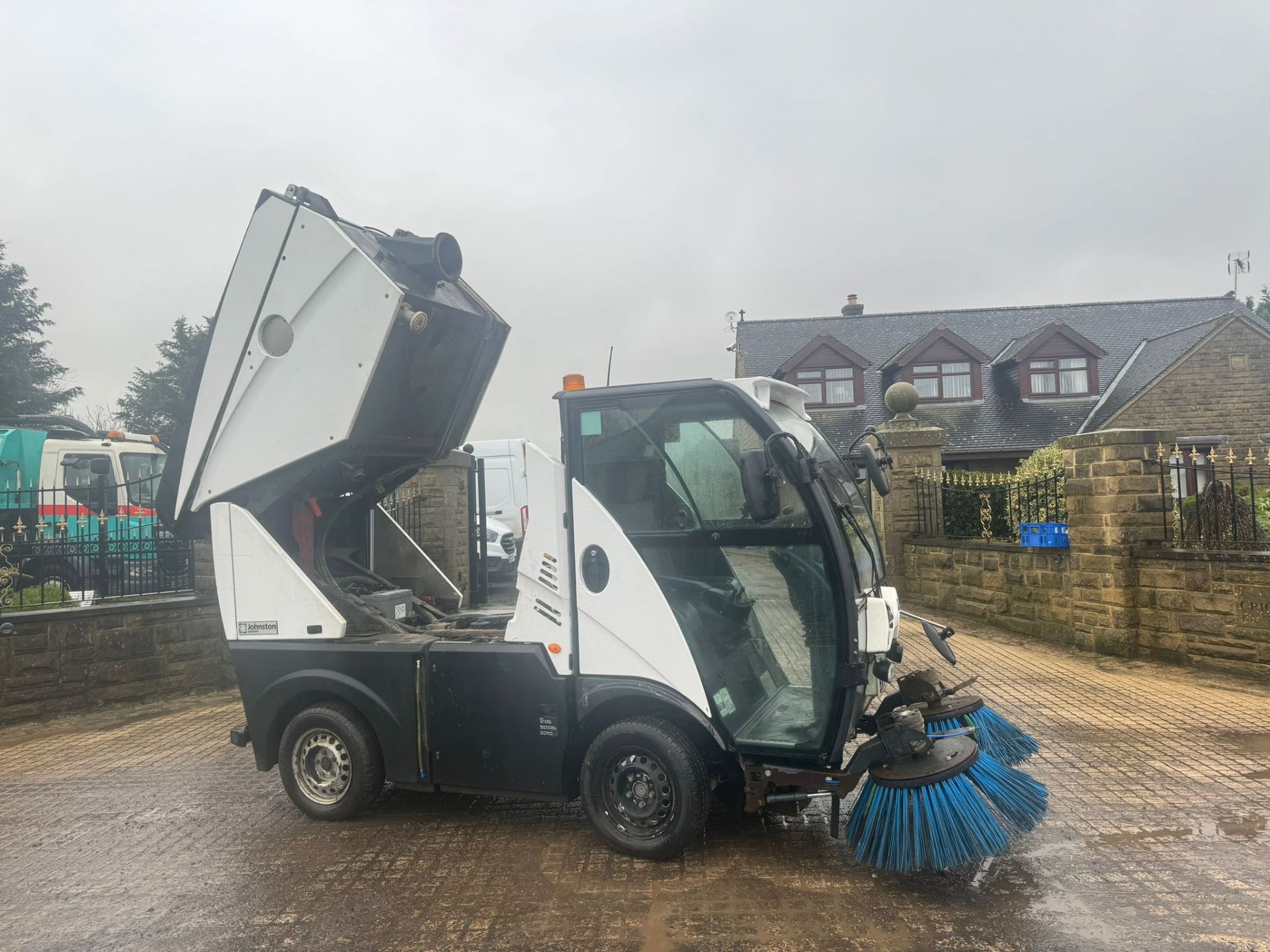 2012 JOHNSTON CN101 COMPACT ROAD SWEEPER *PLUS VAT* - Image 15 of 15