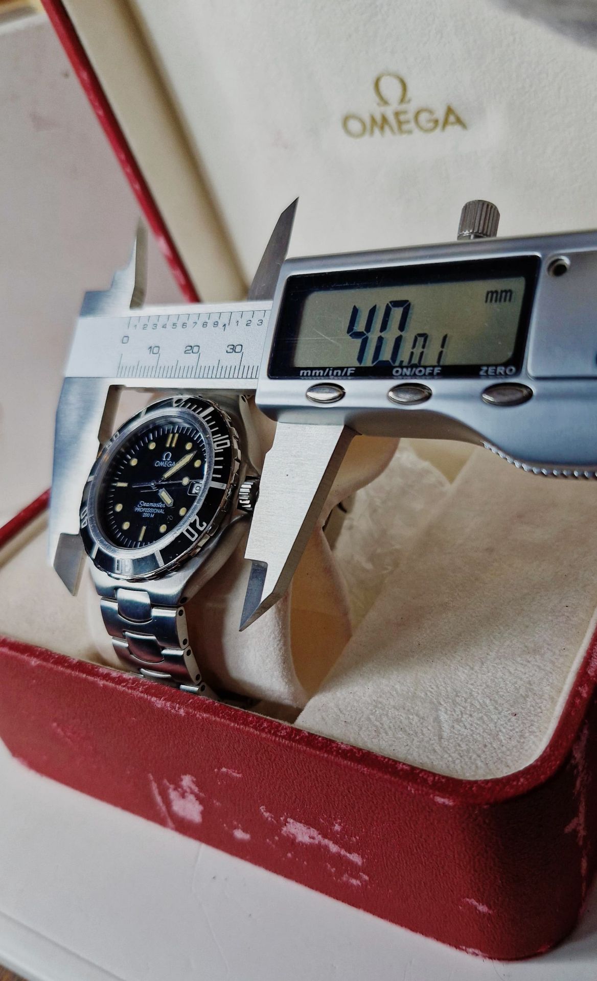 OMEGA SEAMASTER 200m Professional Mens Black Watch Date Feature Steel NO VAT* - Bild 7 aus 12